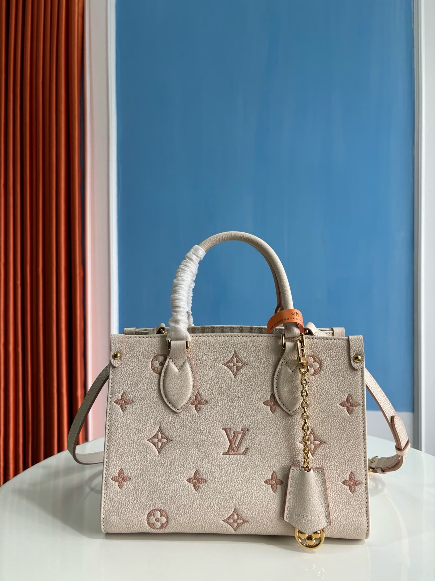 LV HandBag Onthego M14403