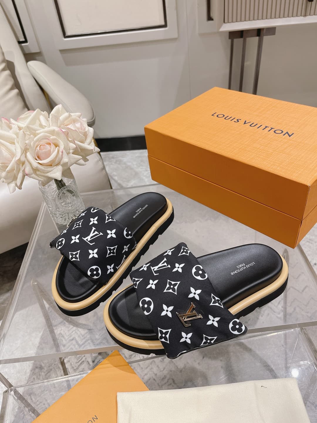 LV Slipper