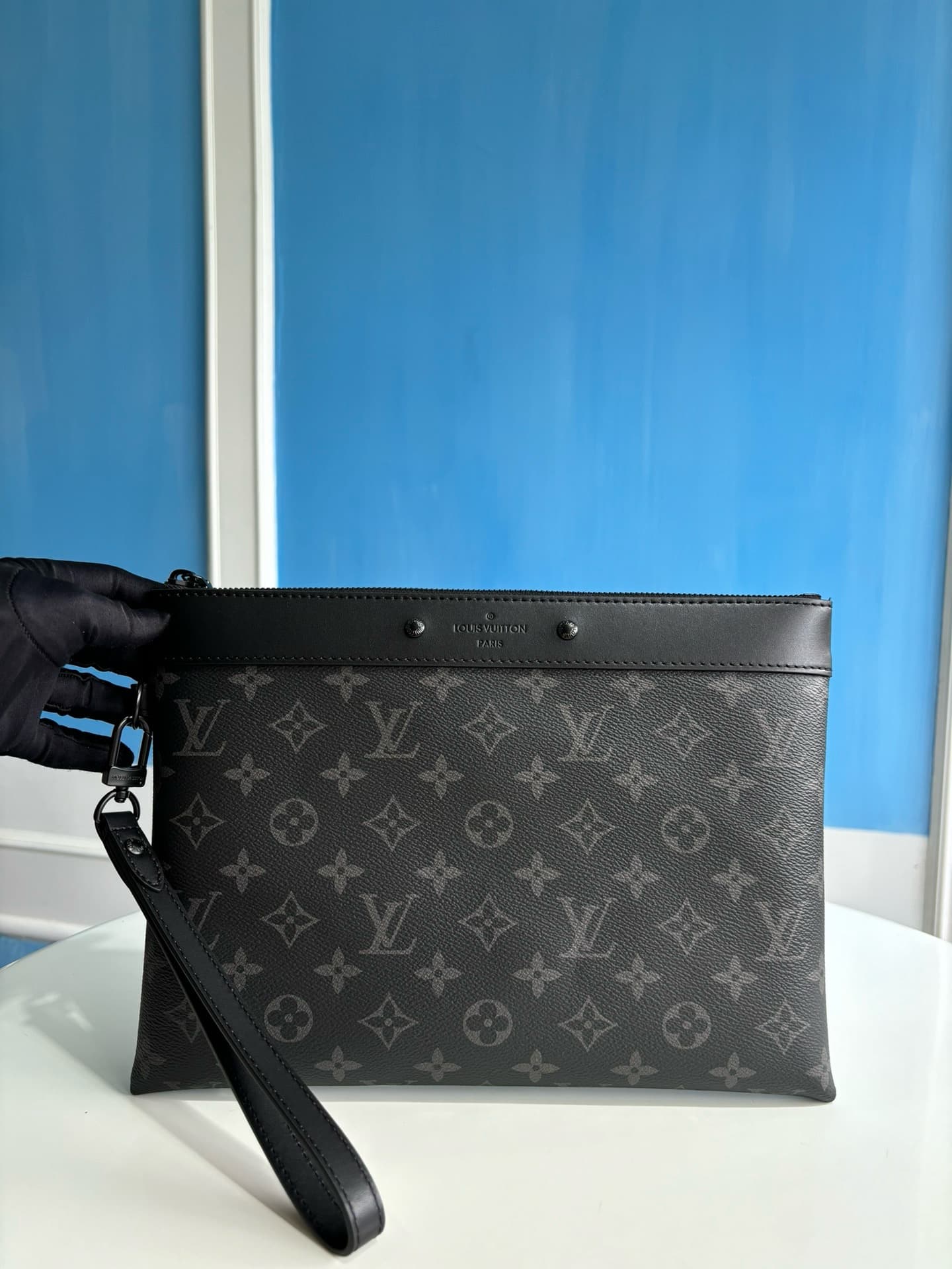 LV HandBag Pochette M81569