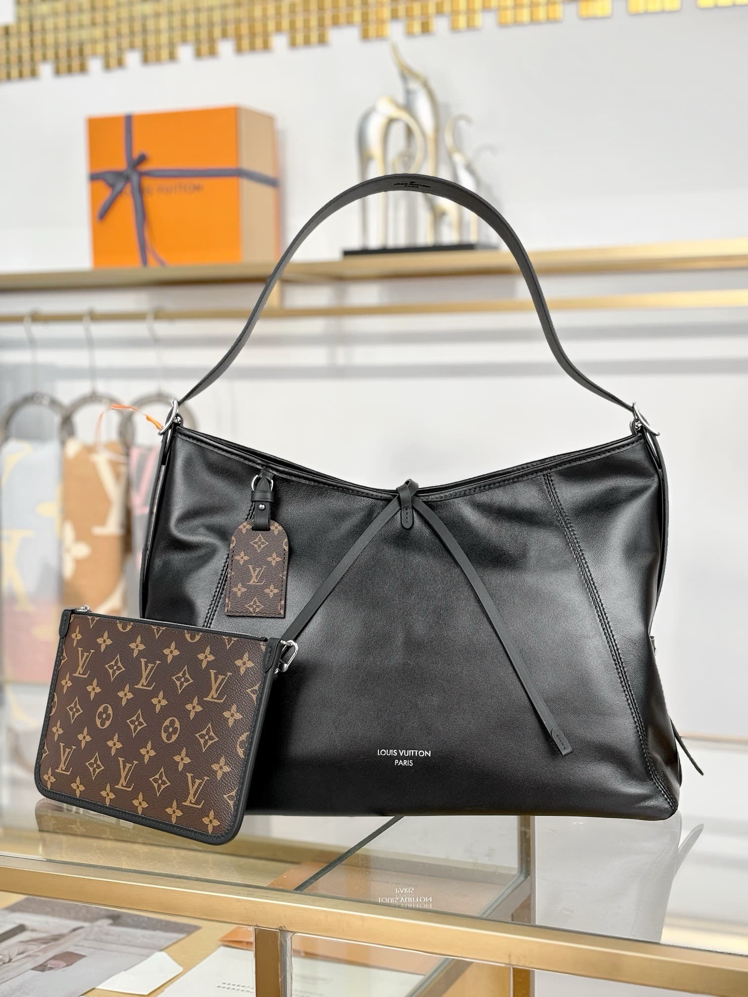 LV Carryall HandBag