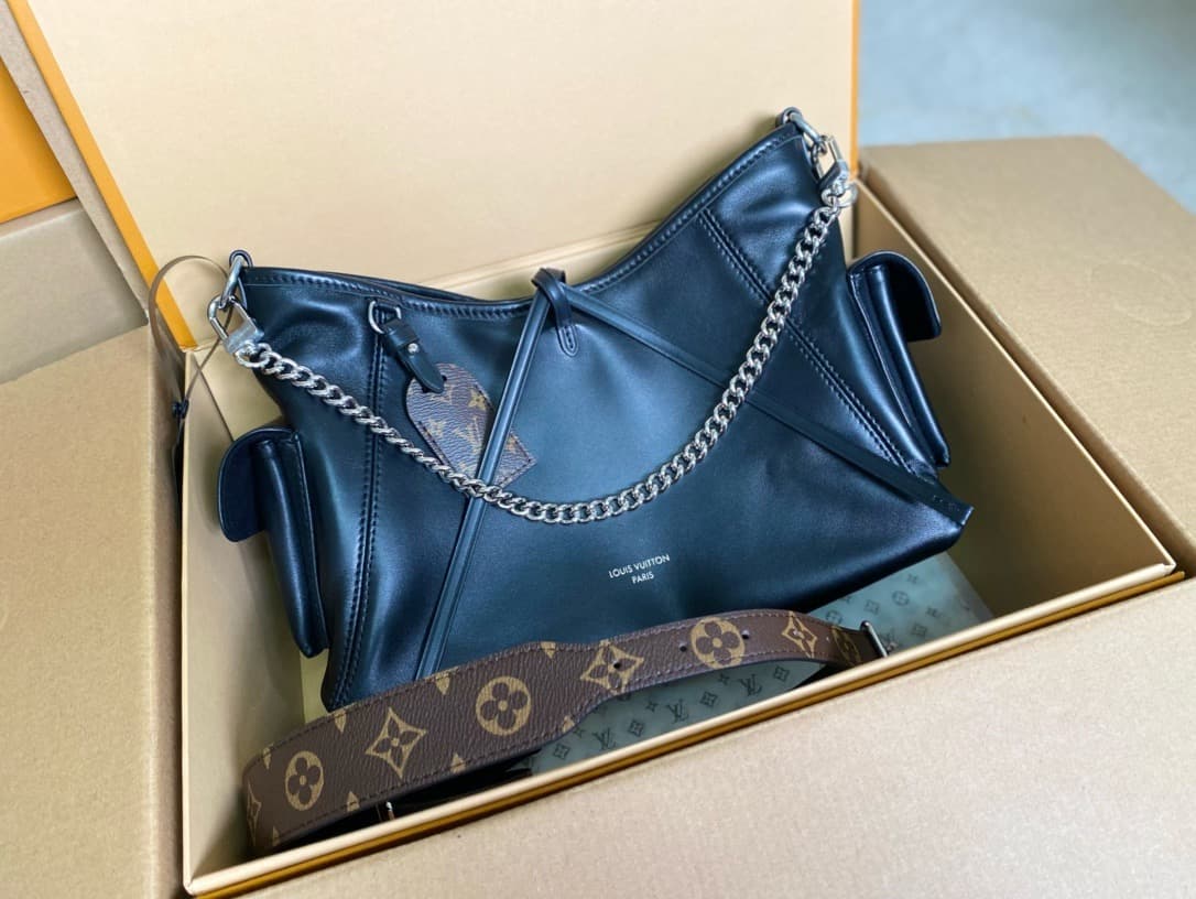 LV Carryall HandBag