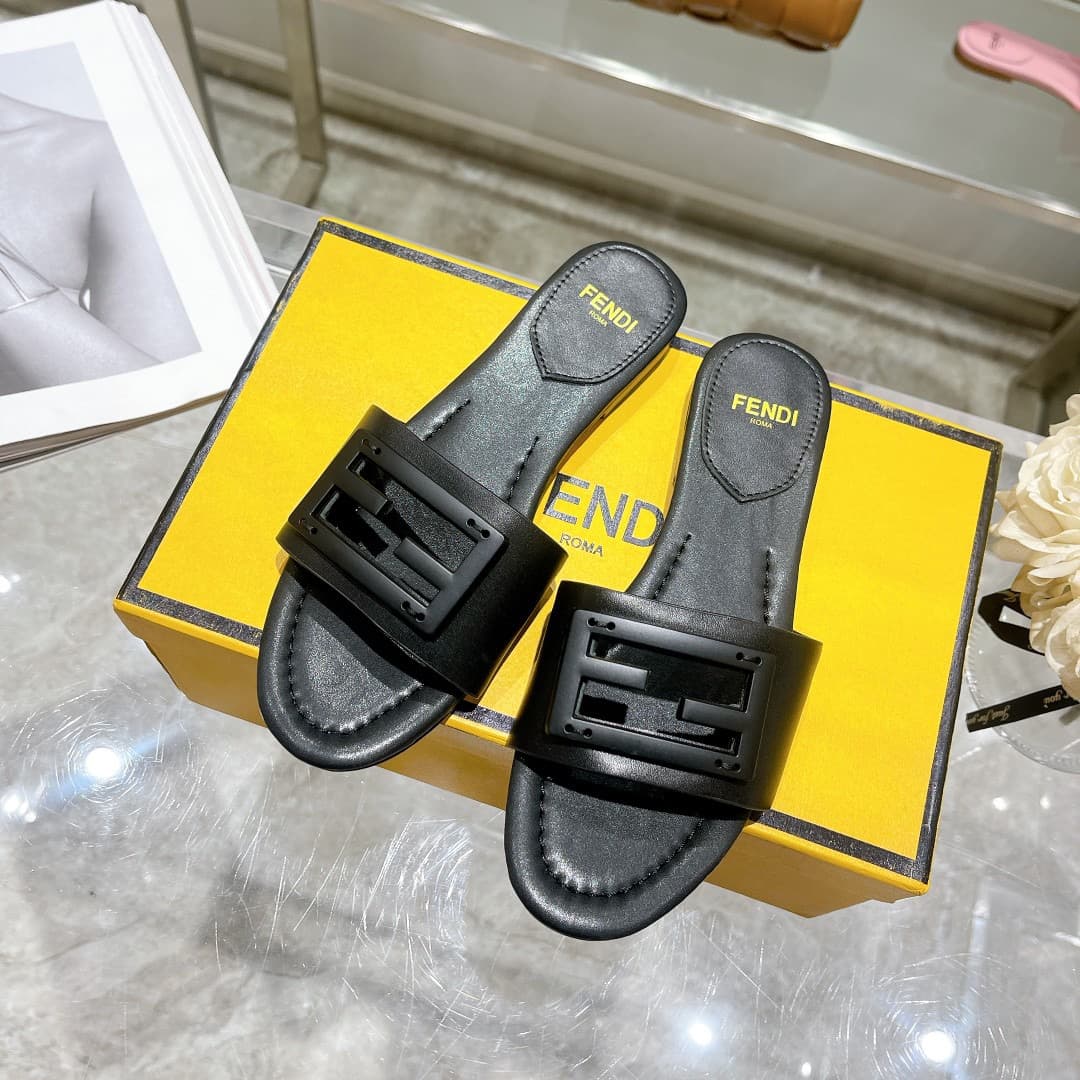 Fendi Woman Slippers