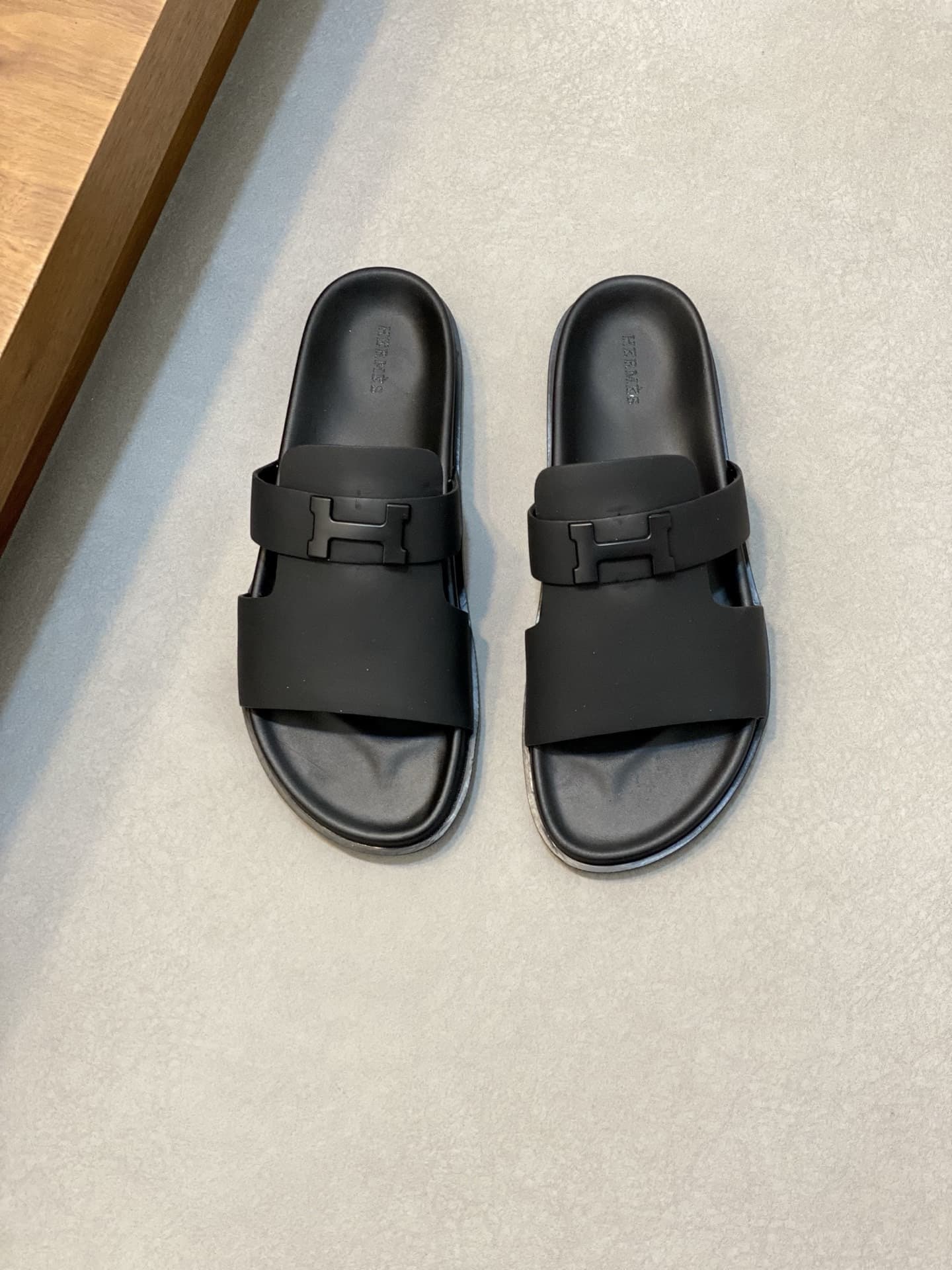 Hleather Couple Slippers