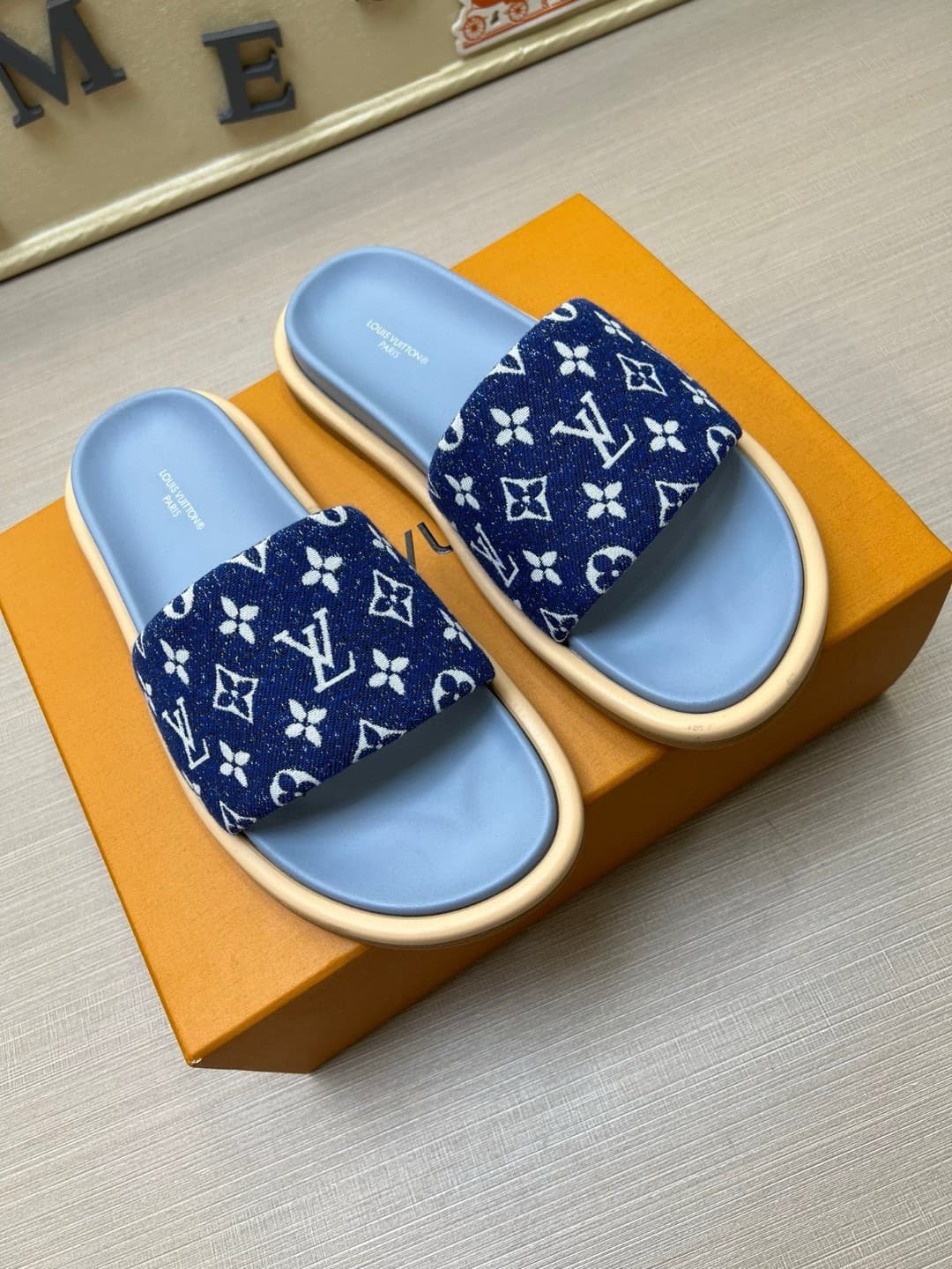 LV Couple Slipper