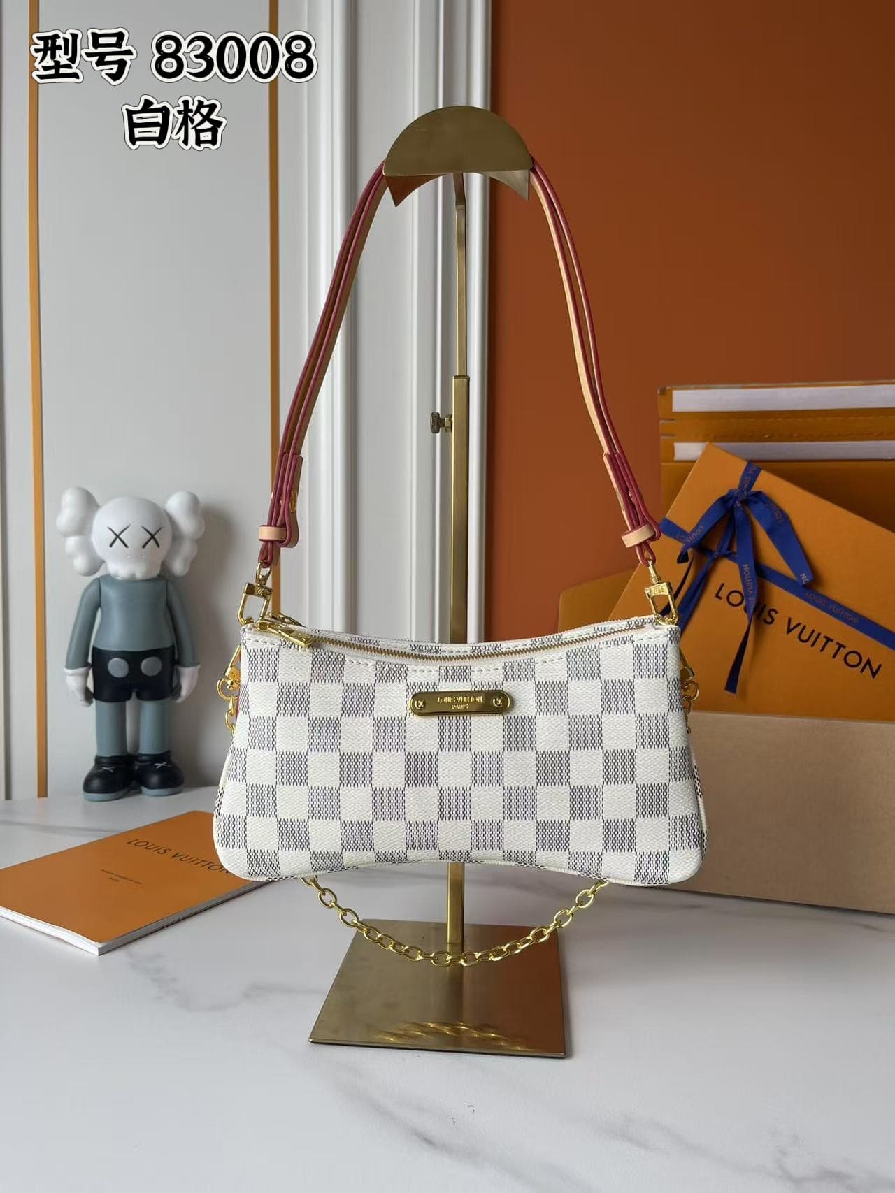 LV Bag M83008