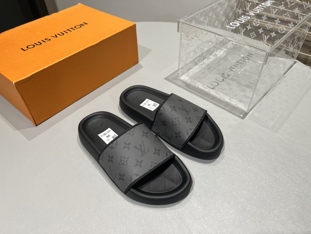 LV Couple Slipper