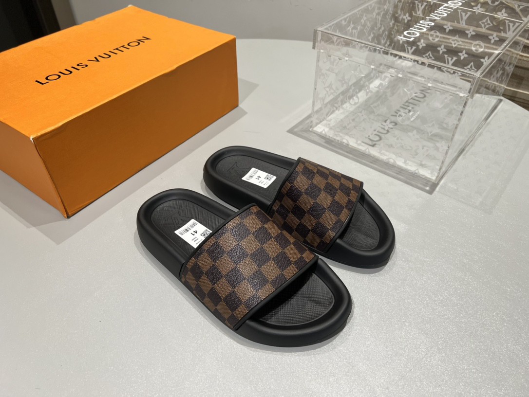 LV Couple Slipper