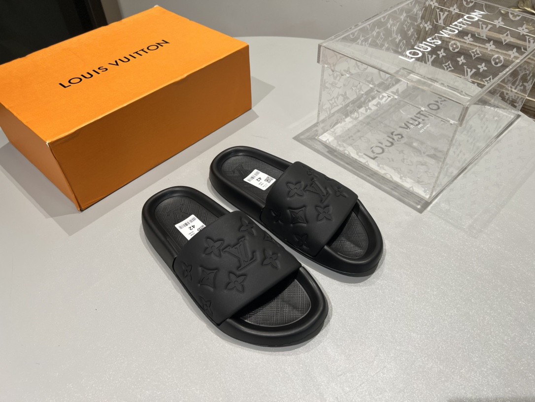LV Couple Slipper