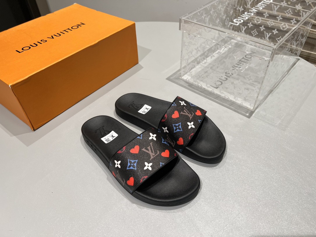 LV Couple Slipper