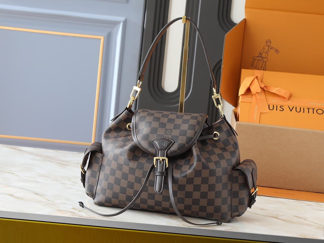 LV Bag M25085