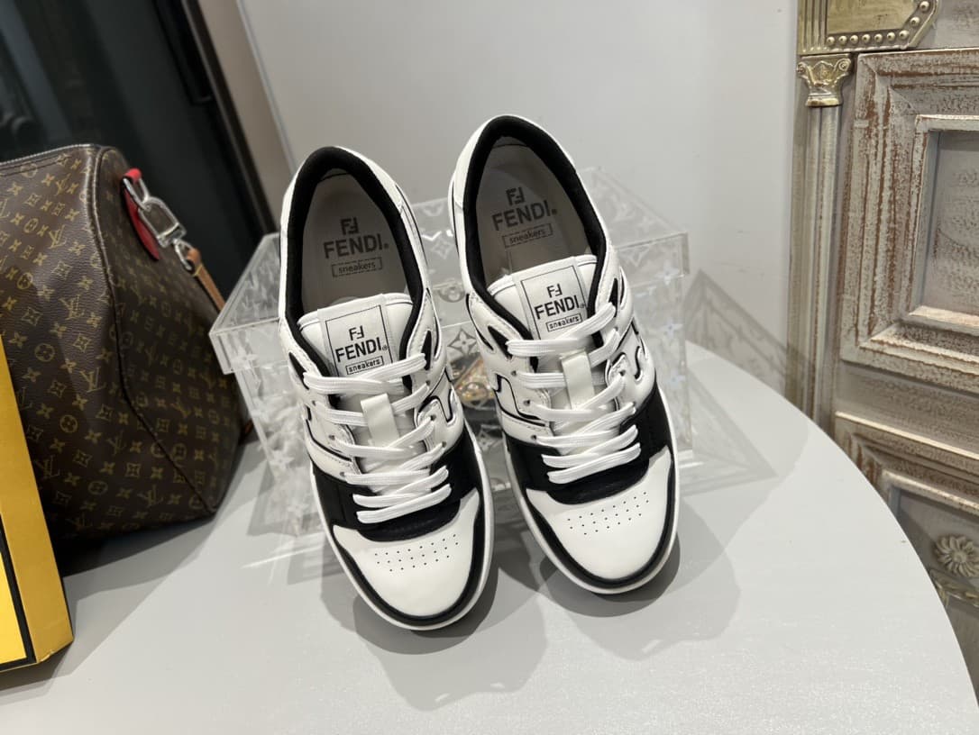 Fendi Couple Shoes