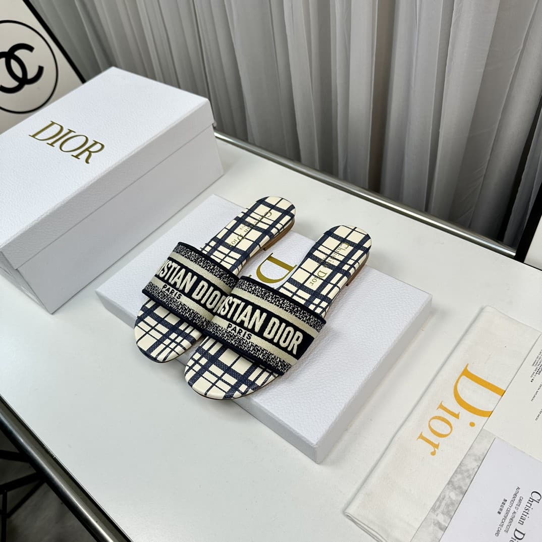 Dior Woman Slippers