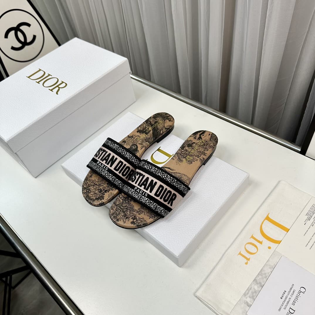 Dior Woman Slippers