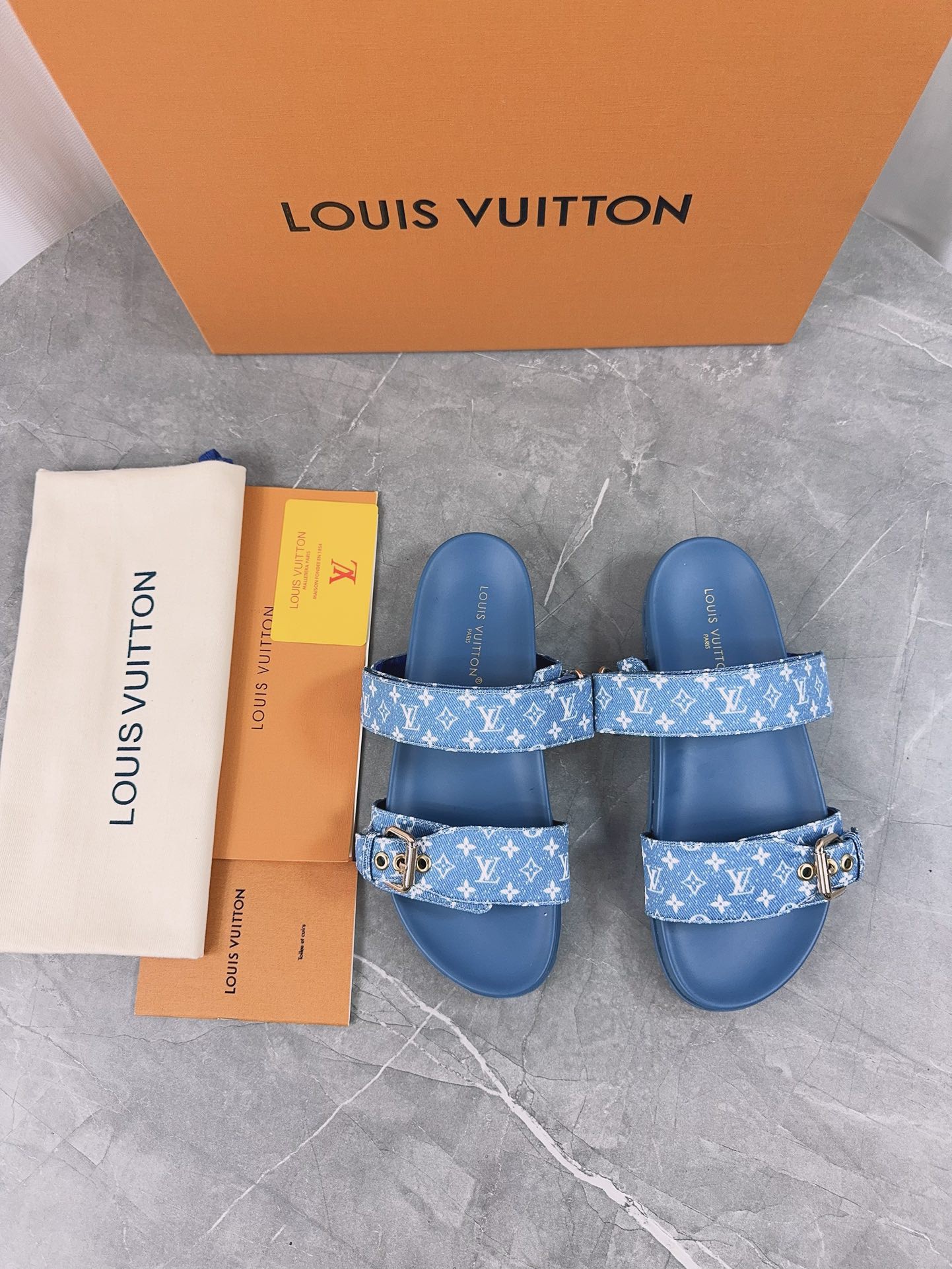 LV Couple Slipper