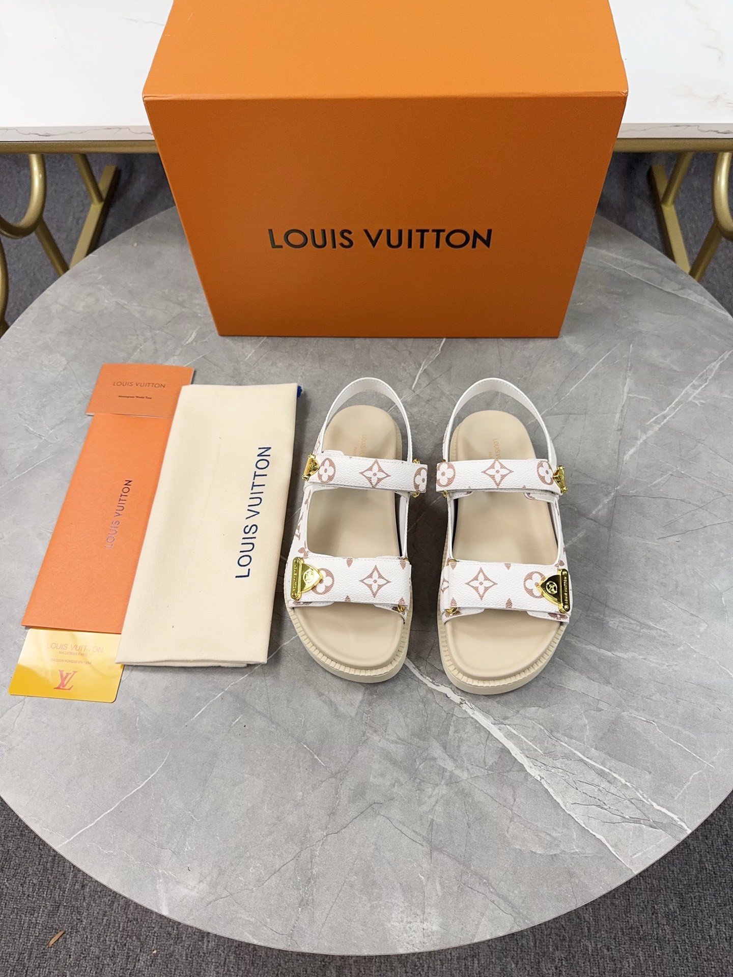 LV Couple Slipper