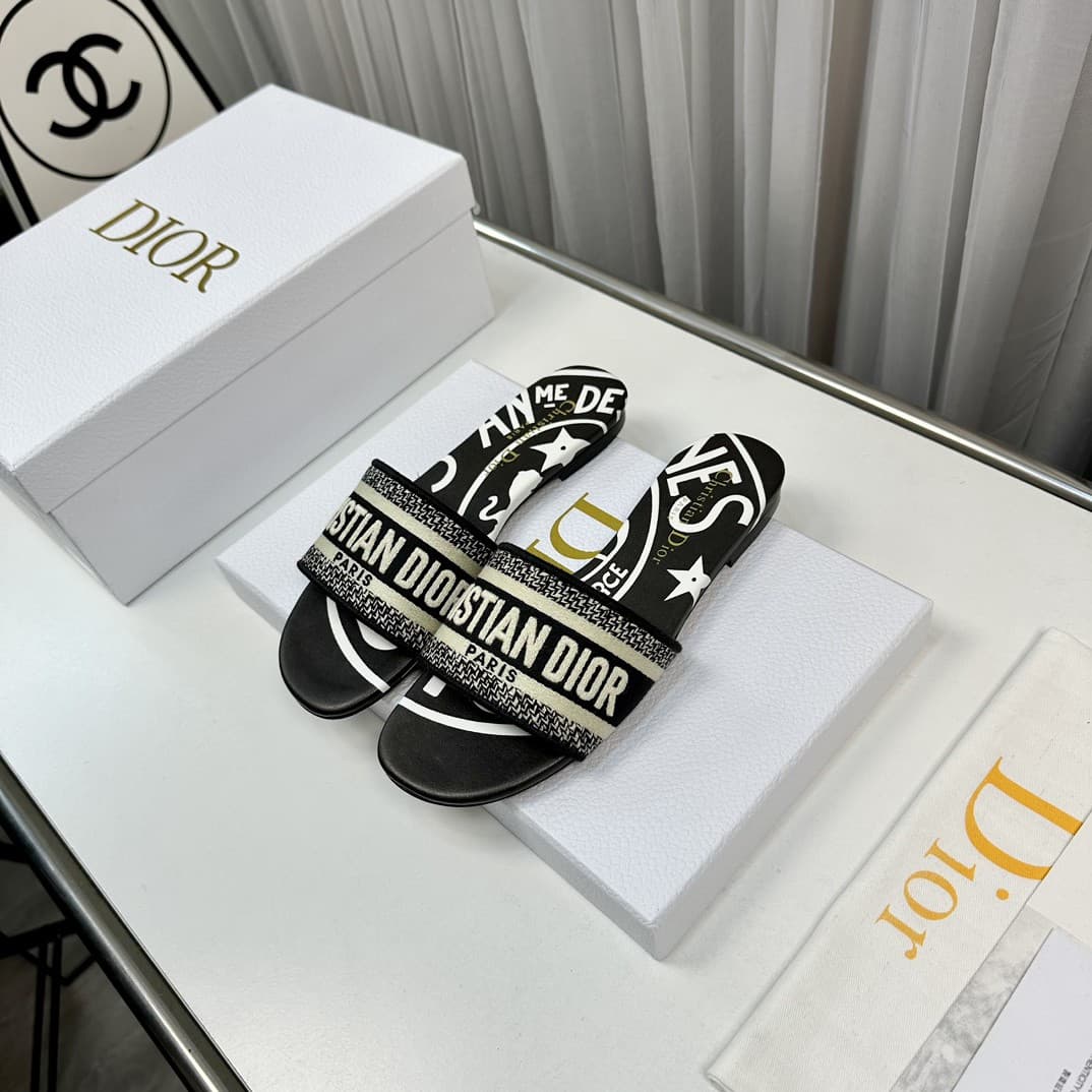Dior Woman Slippers