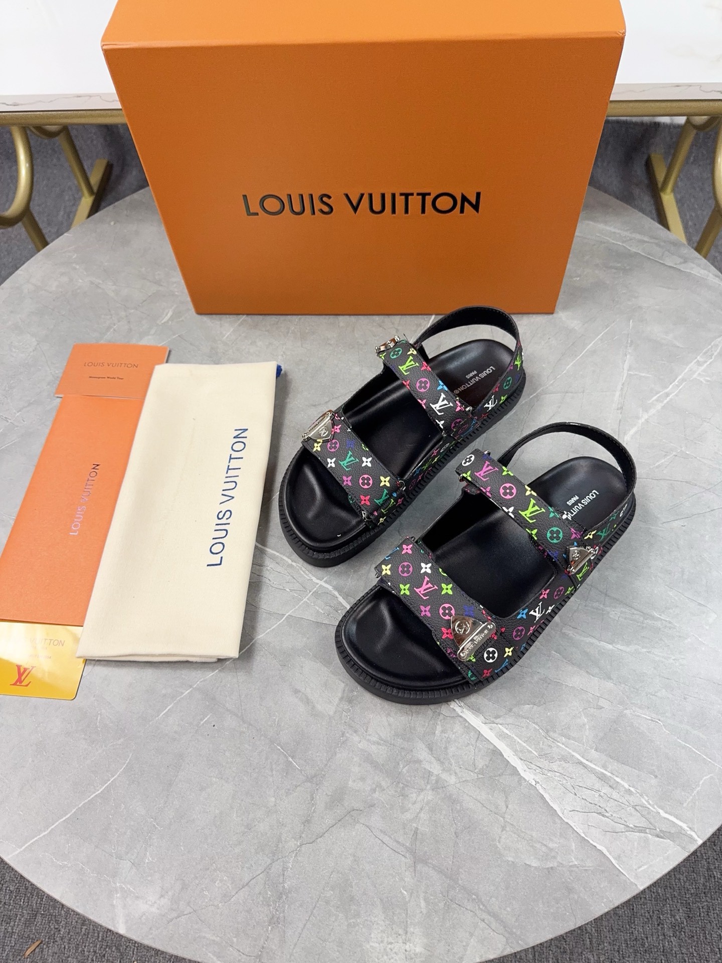 LV Couple Slipper