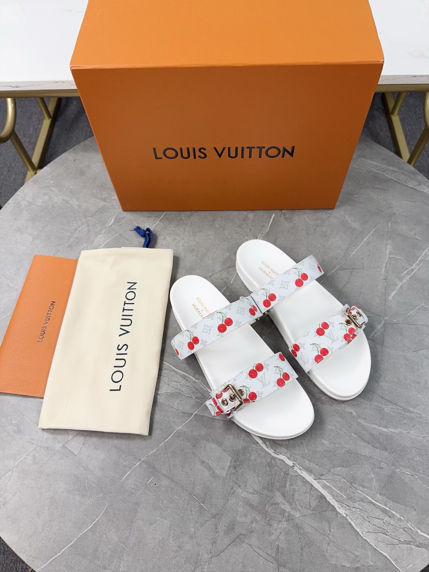 LV Couple Slipper