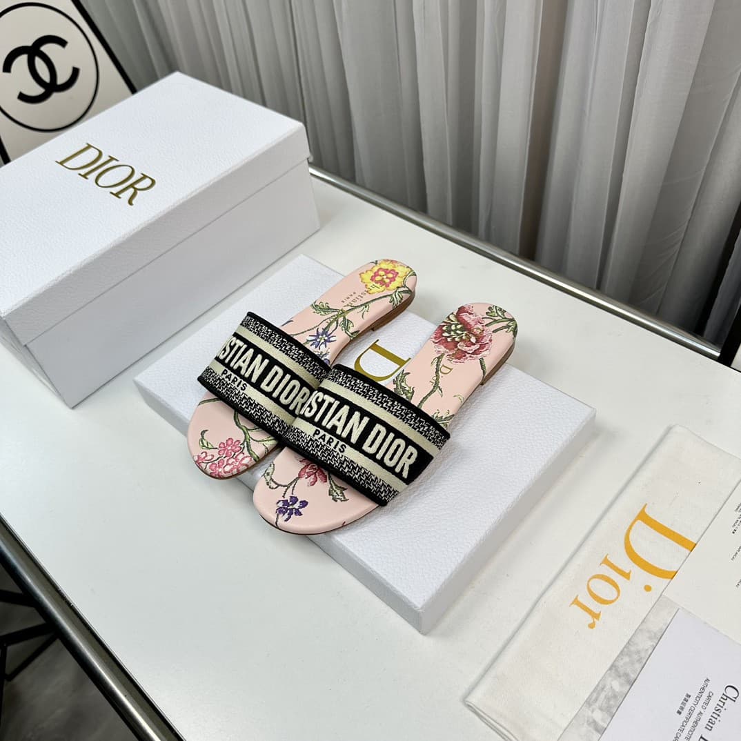Dior Woman Slippers