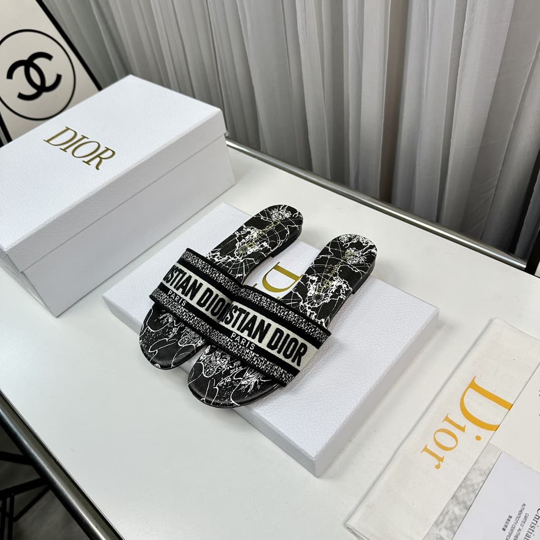 Dior Woman Slippers