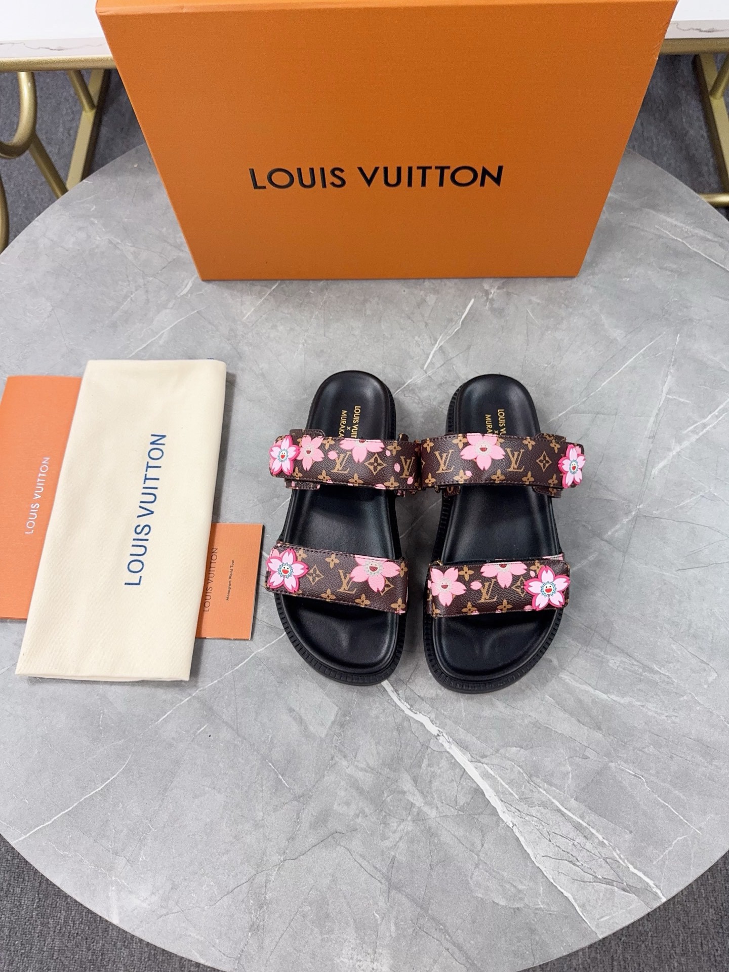 LV Couple Slipper