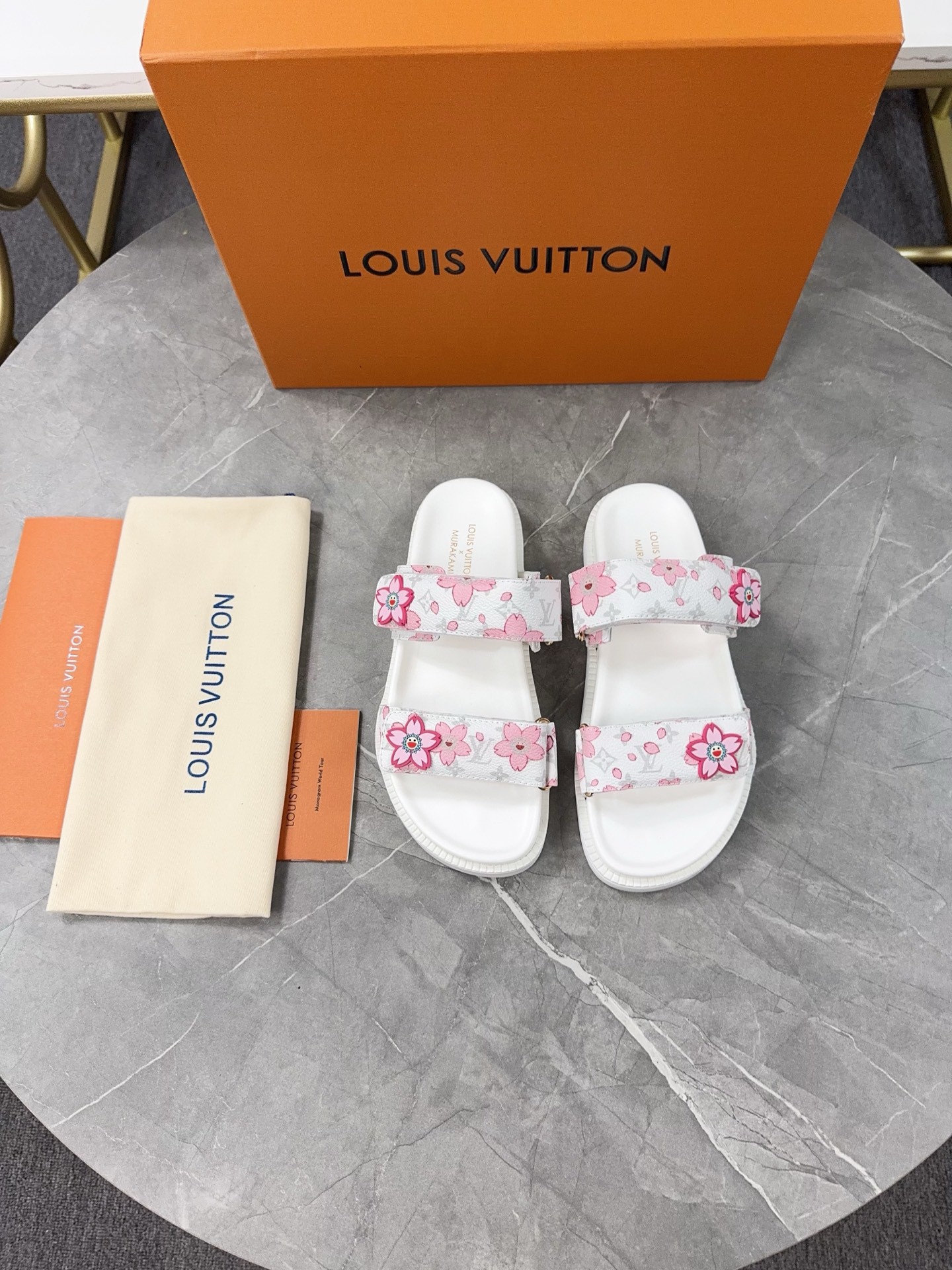 LV Couple Slipper