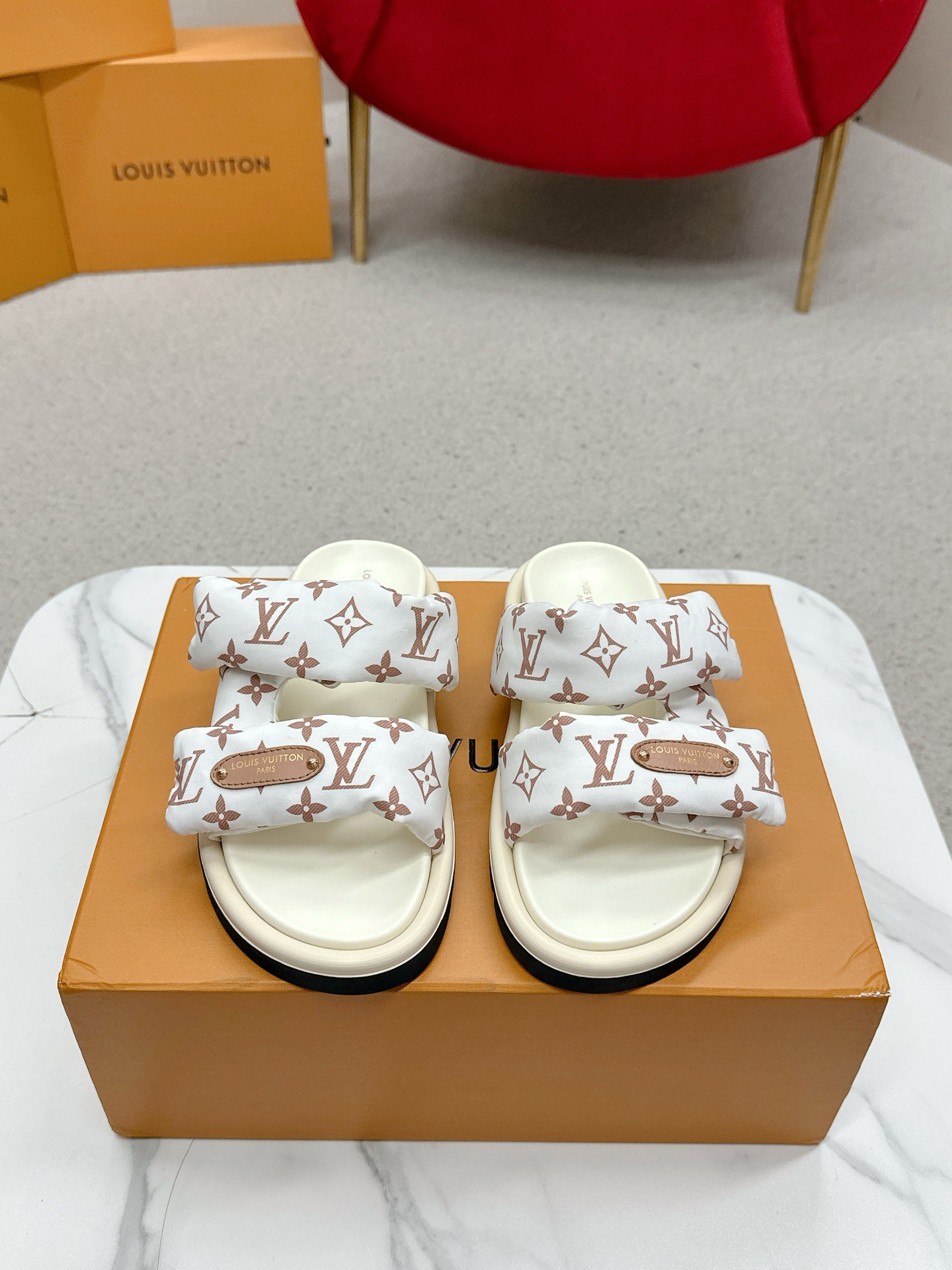 LV Couple Slipper