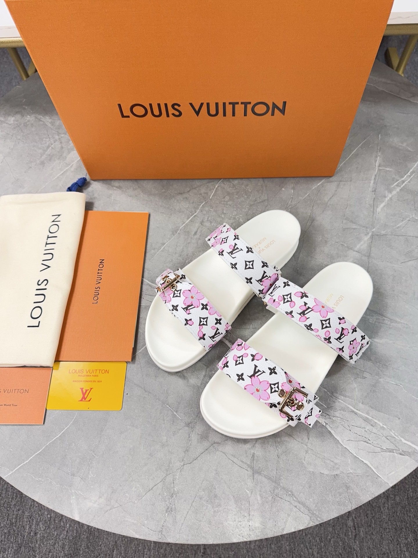 LV Couple Slipper