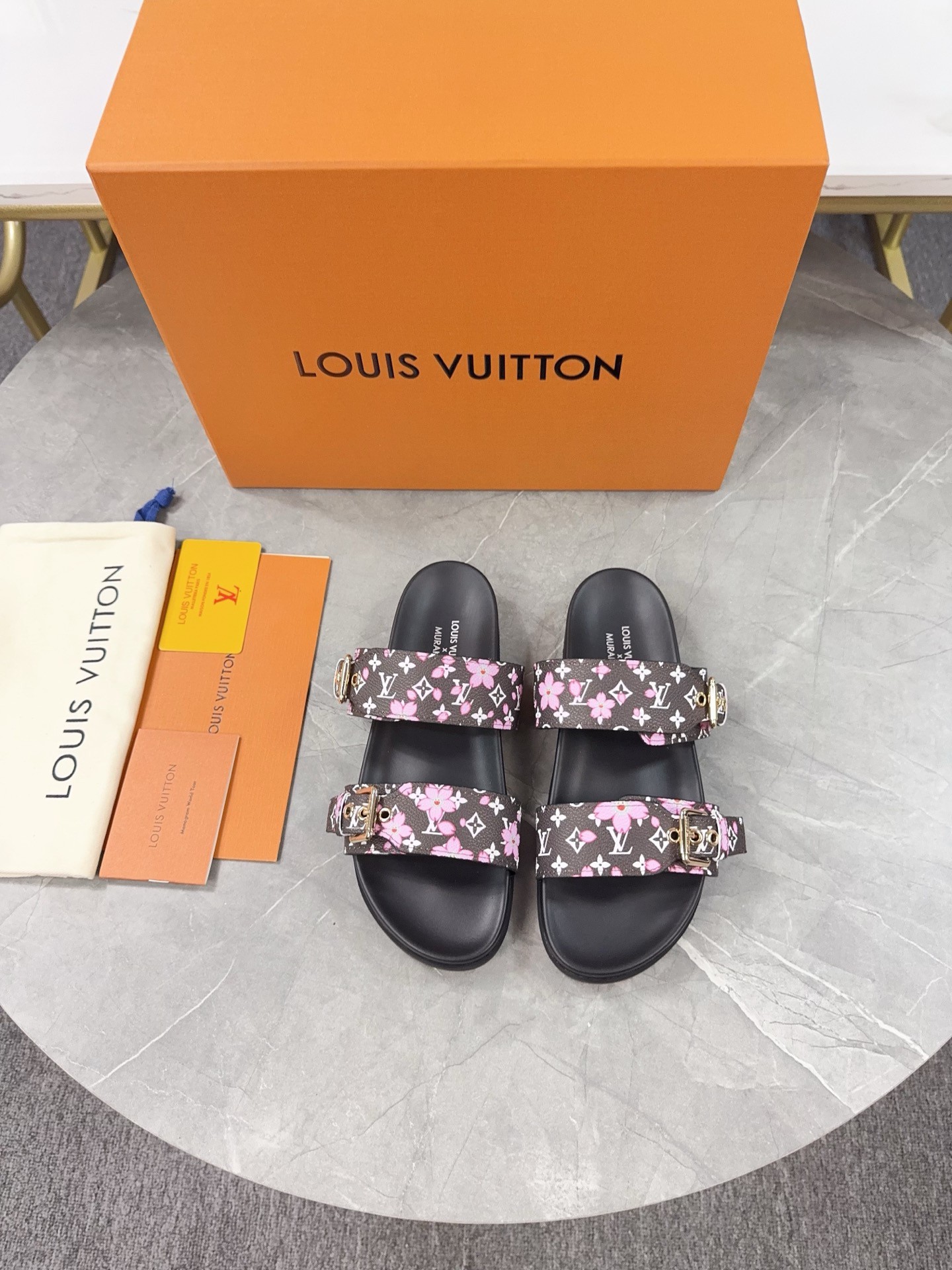 LV Couple Slipper