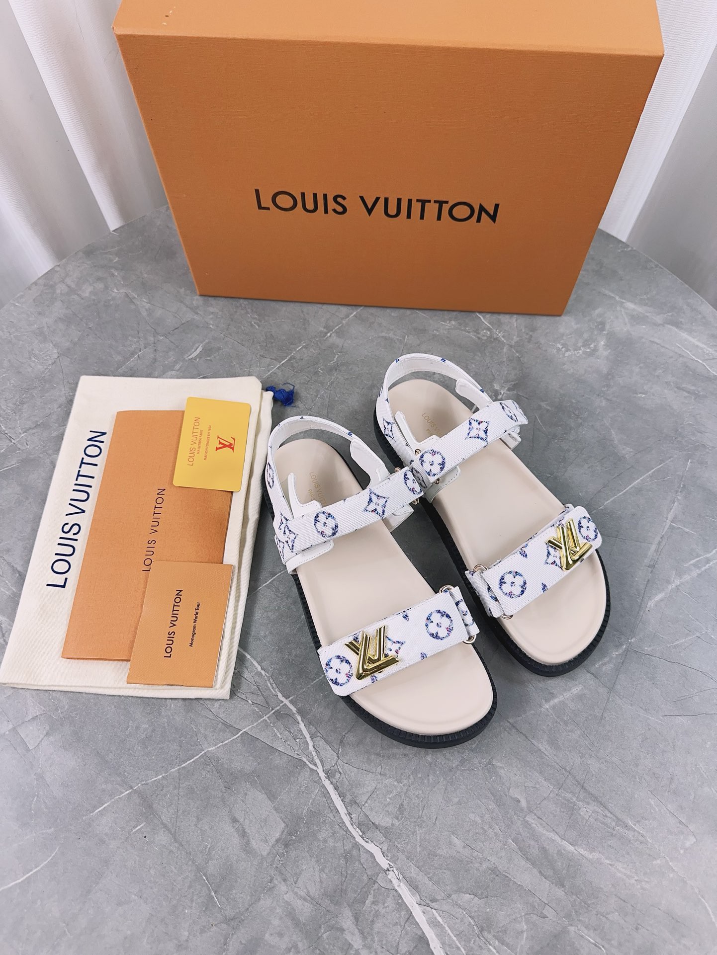 LV Couple Slipper