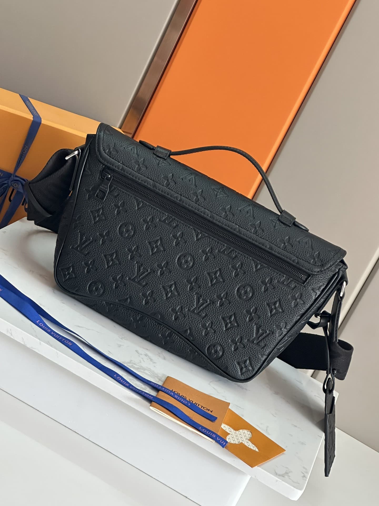 LV Bag M46685