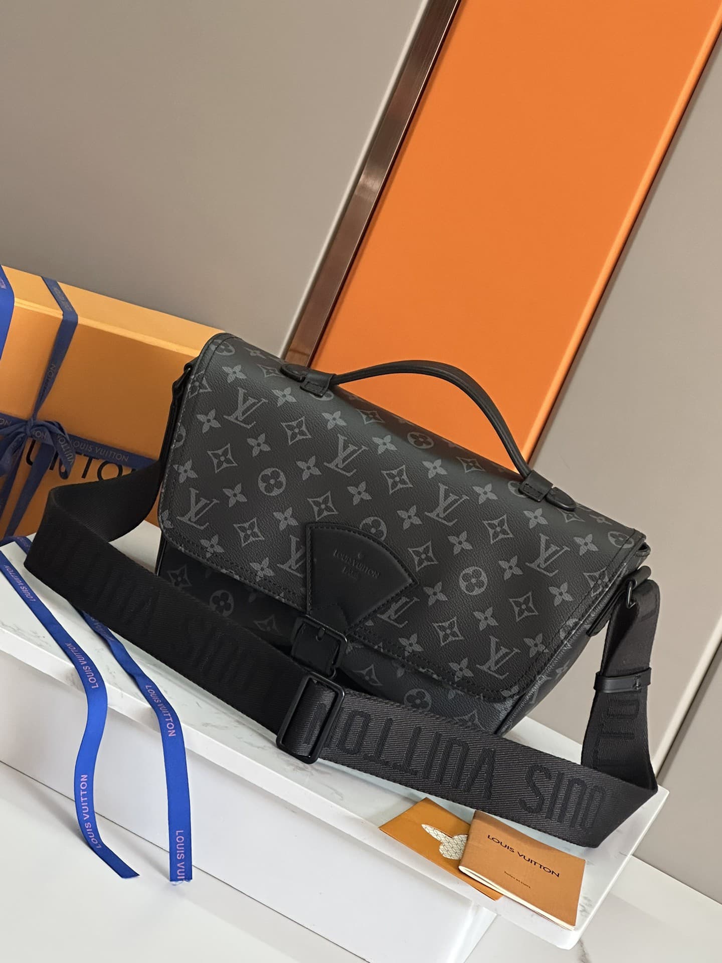 LV Bag M46685