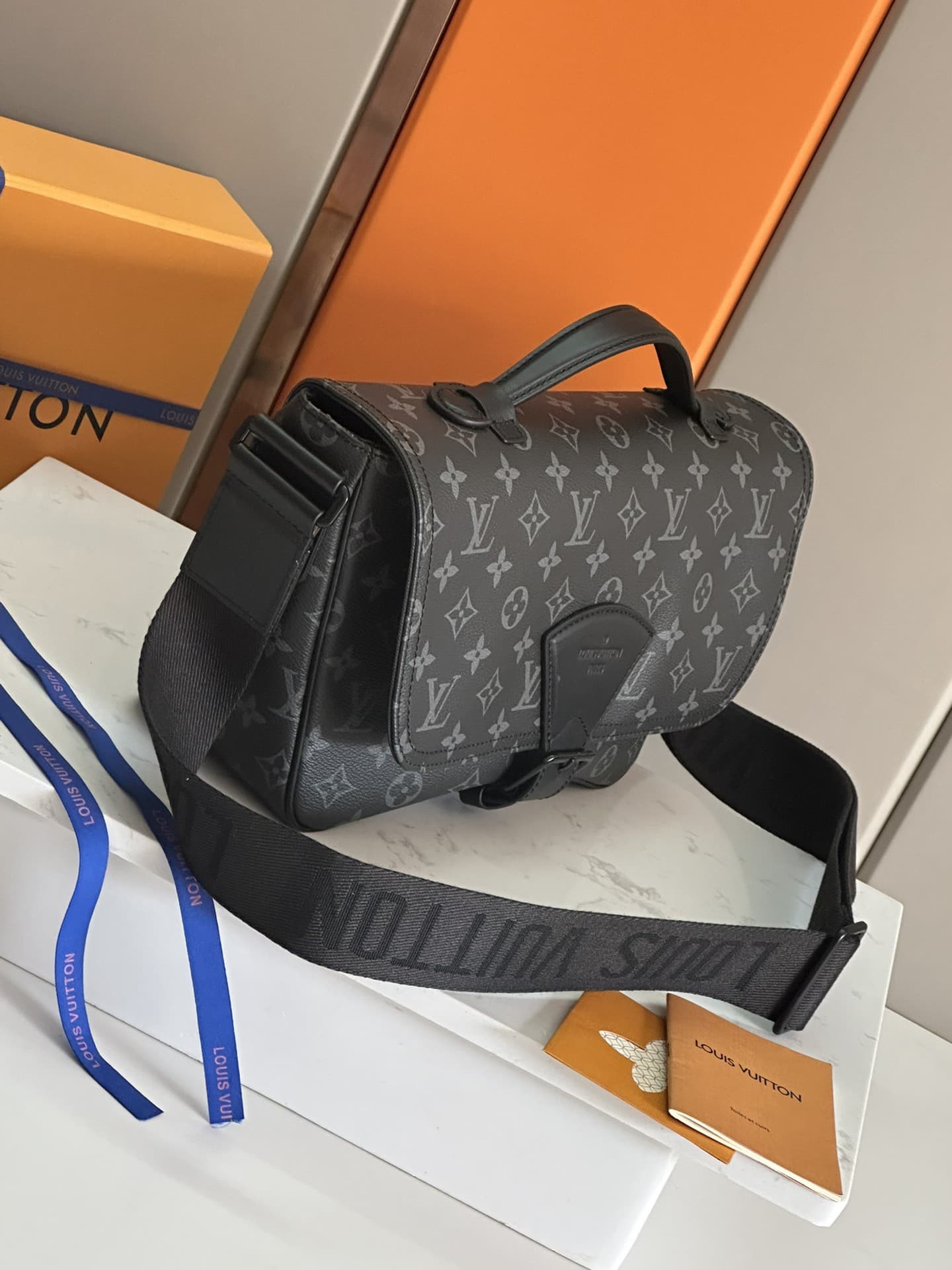 LV Bag M46685
