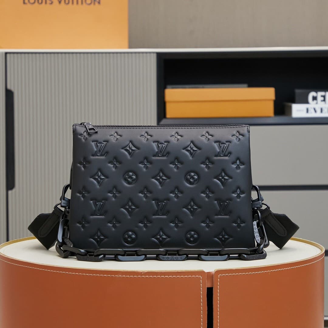 LV Bag M57790