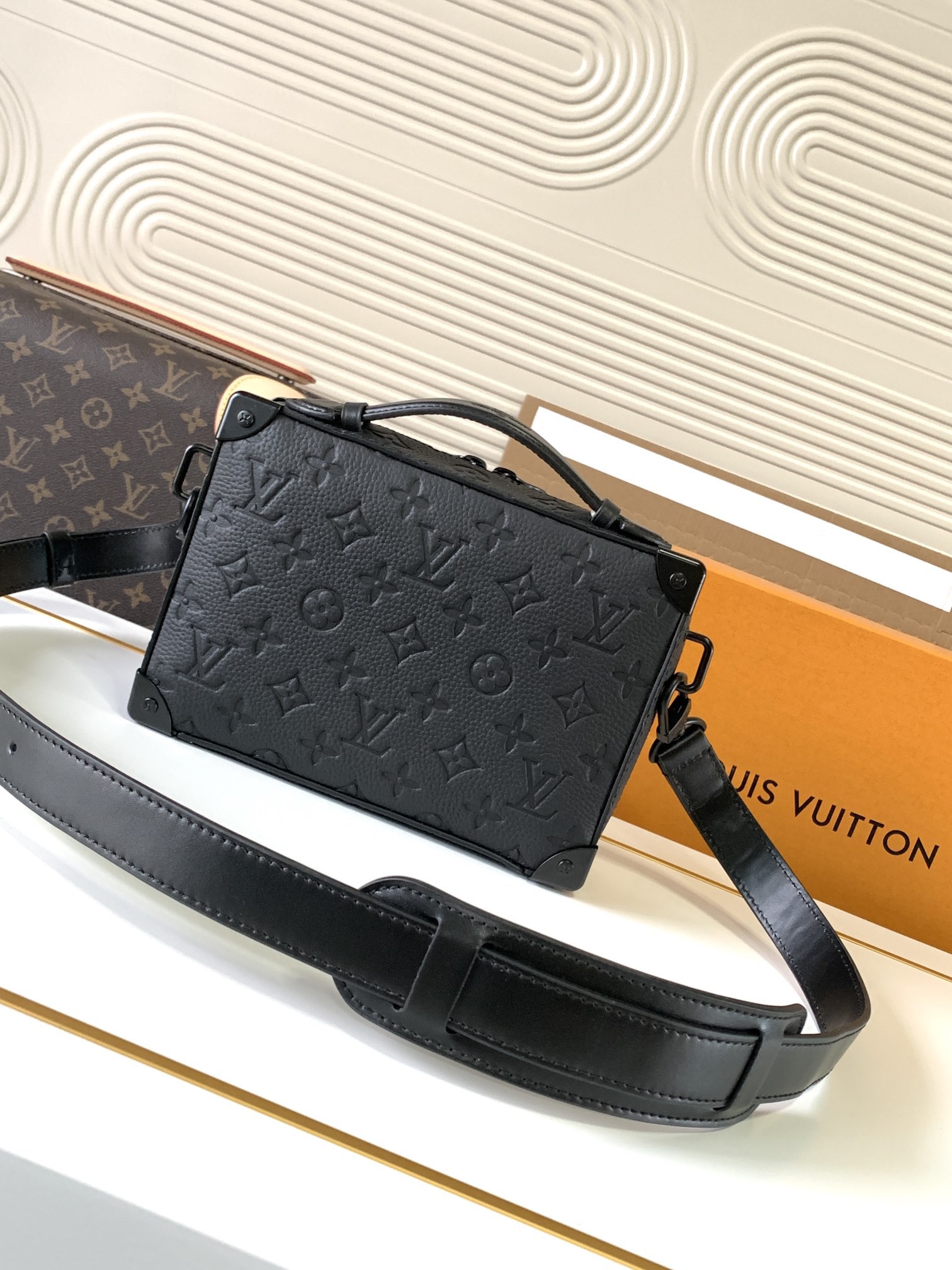 LV Bag M59163