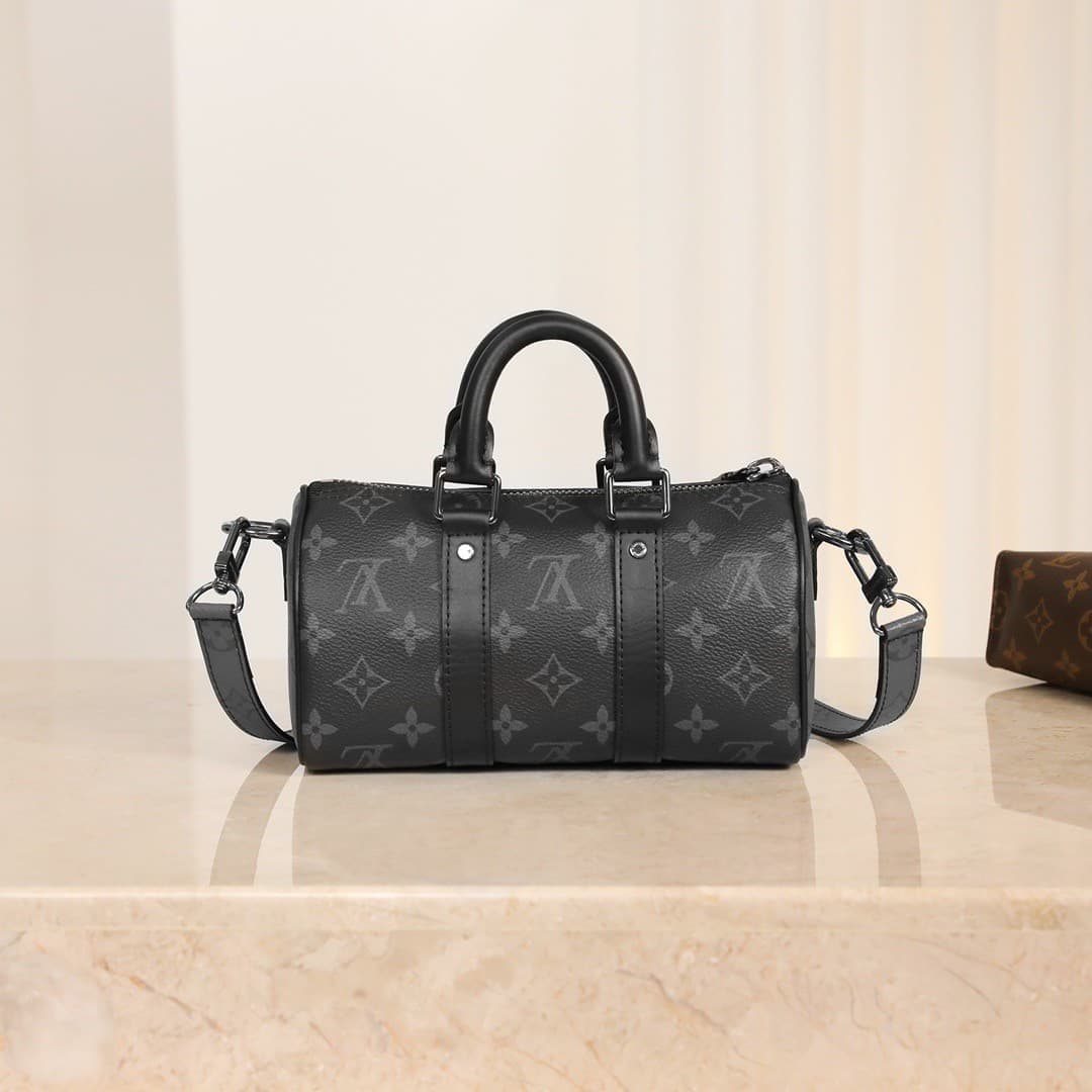 LV Bag M45947