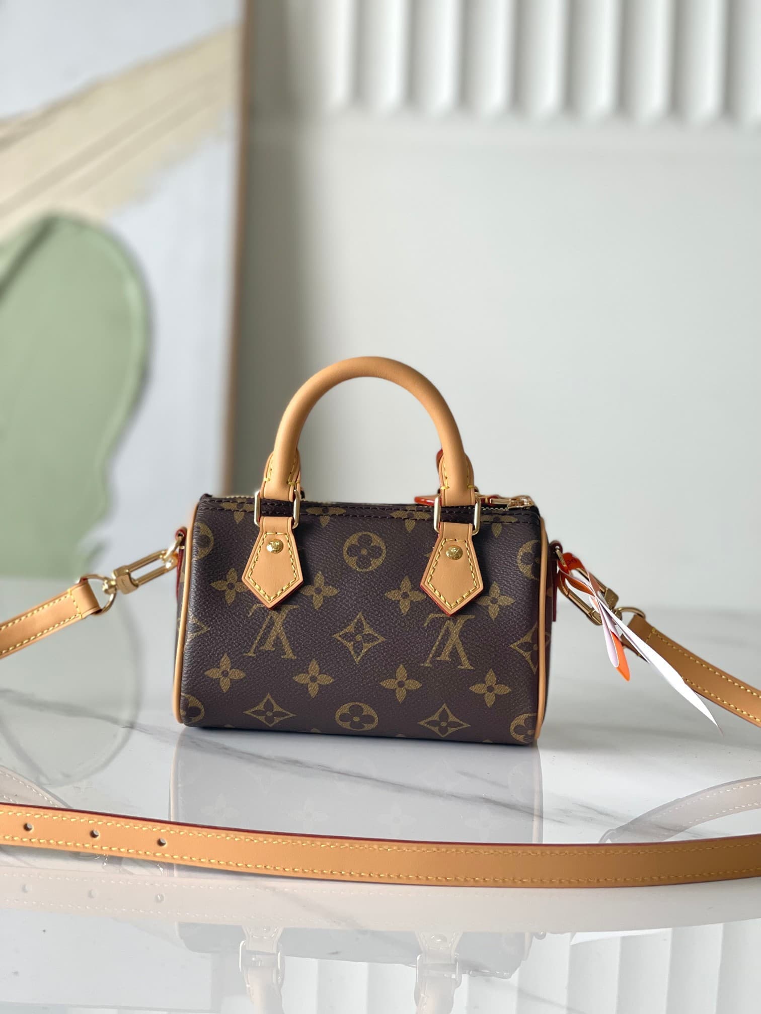 LV Bag M81085