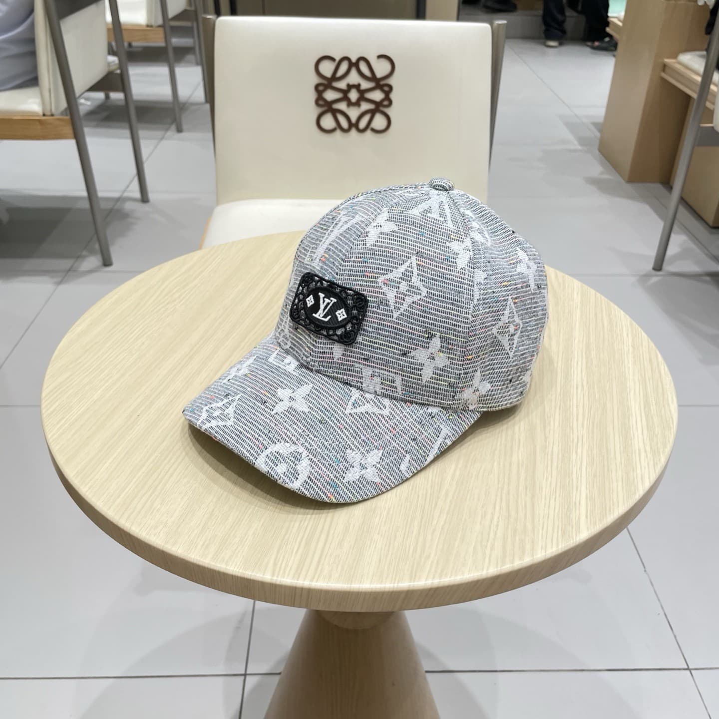 LV Cap