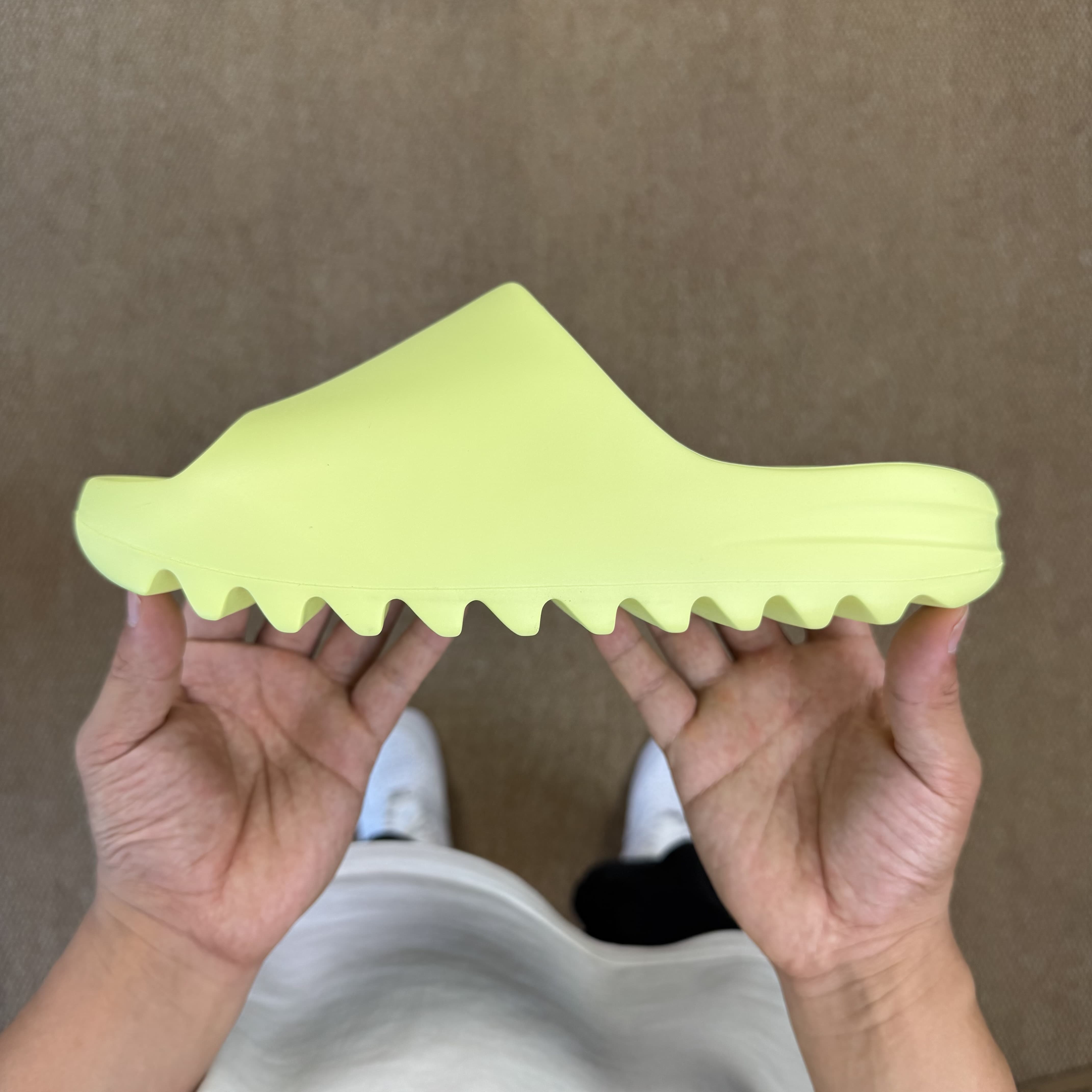 Yeezy Slide GX6318