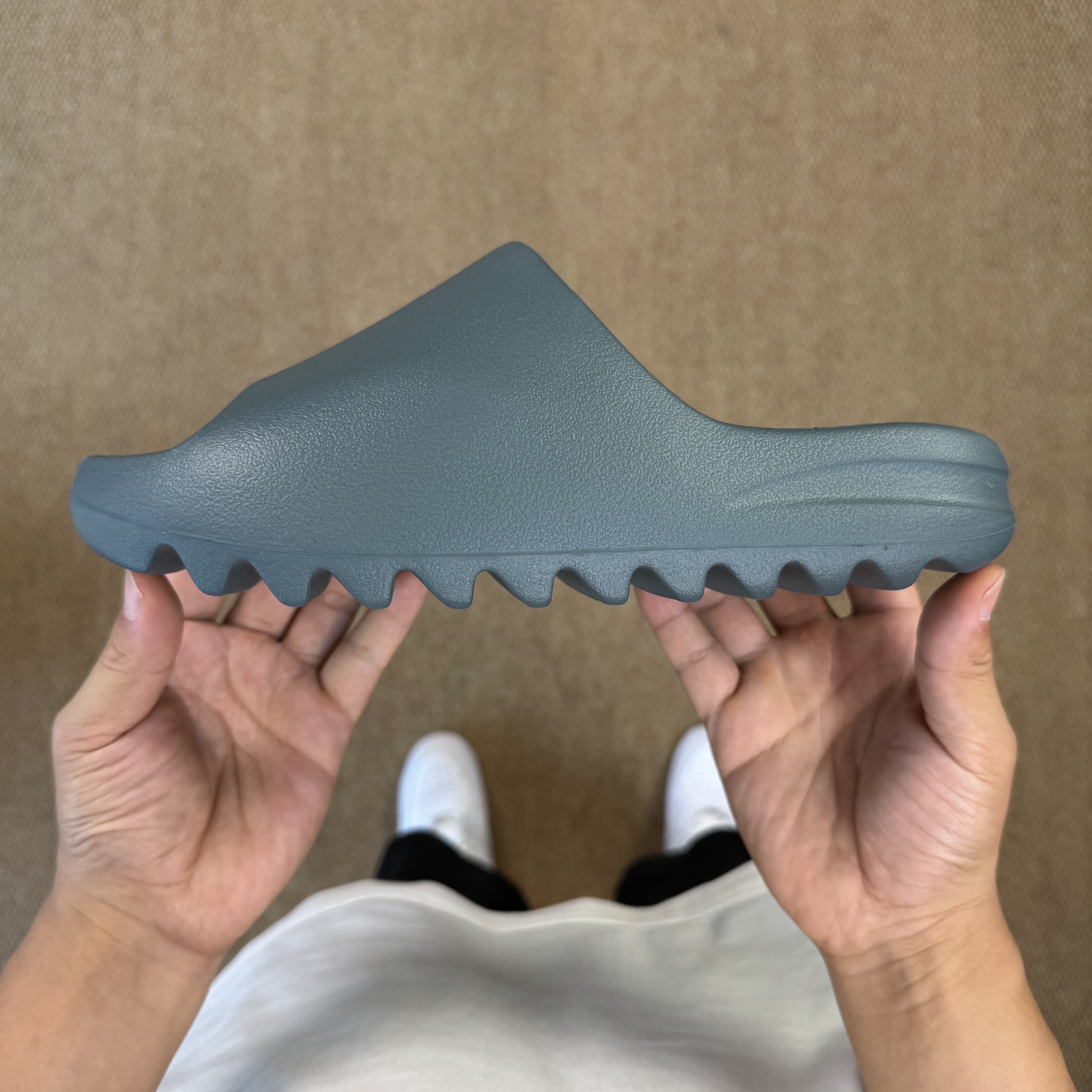 Yeezy Slide ID4132