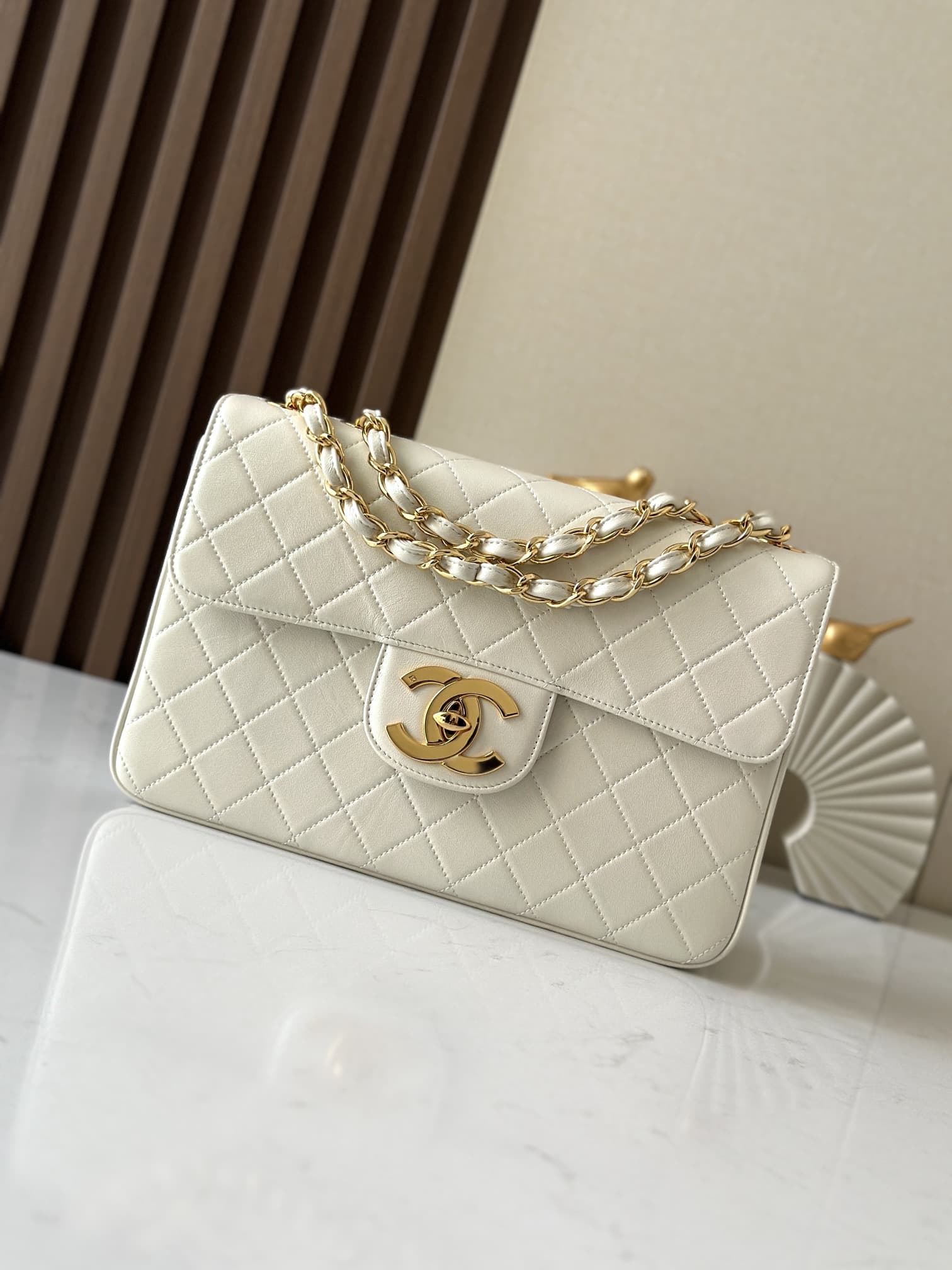 Chanel CF Classic Flap A2222
