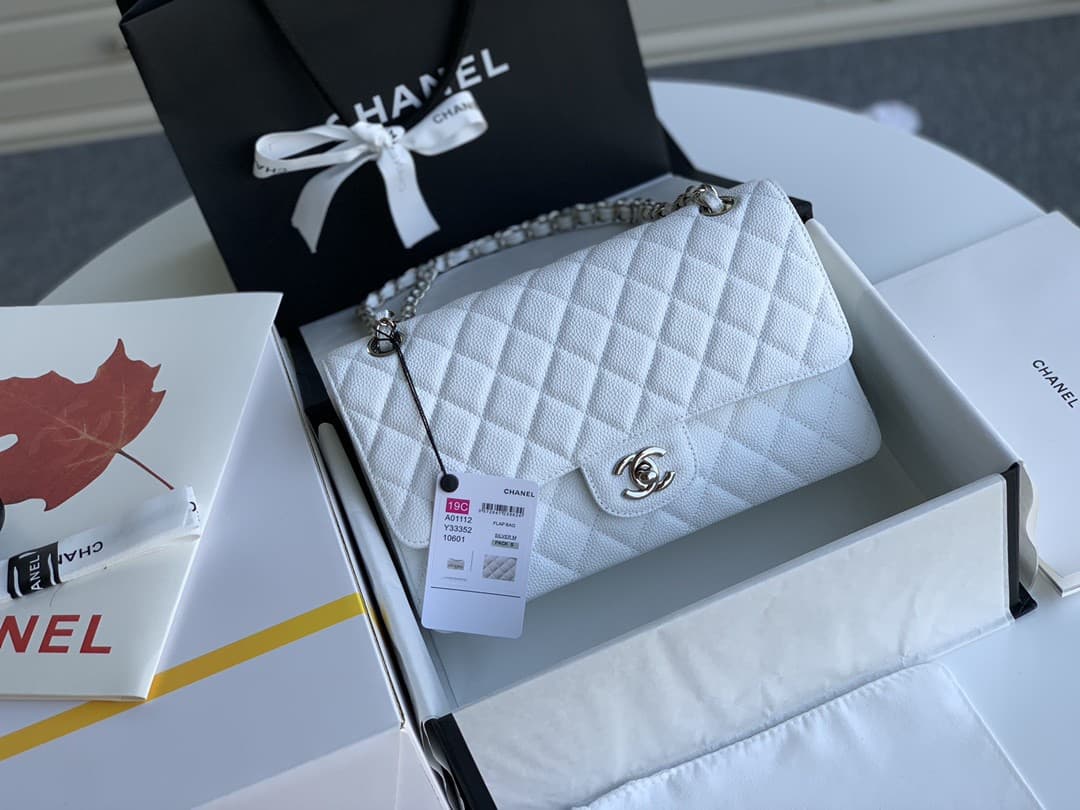 Chanel Medium CF25cm