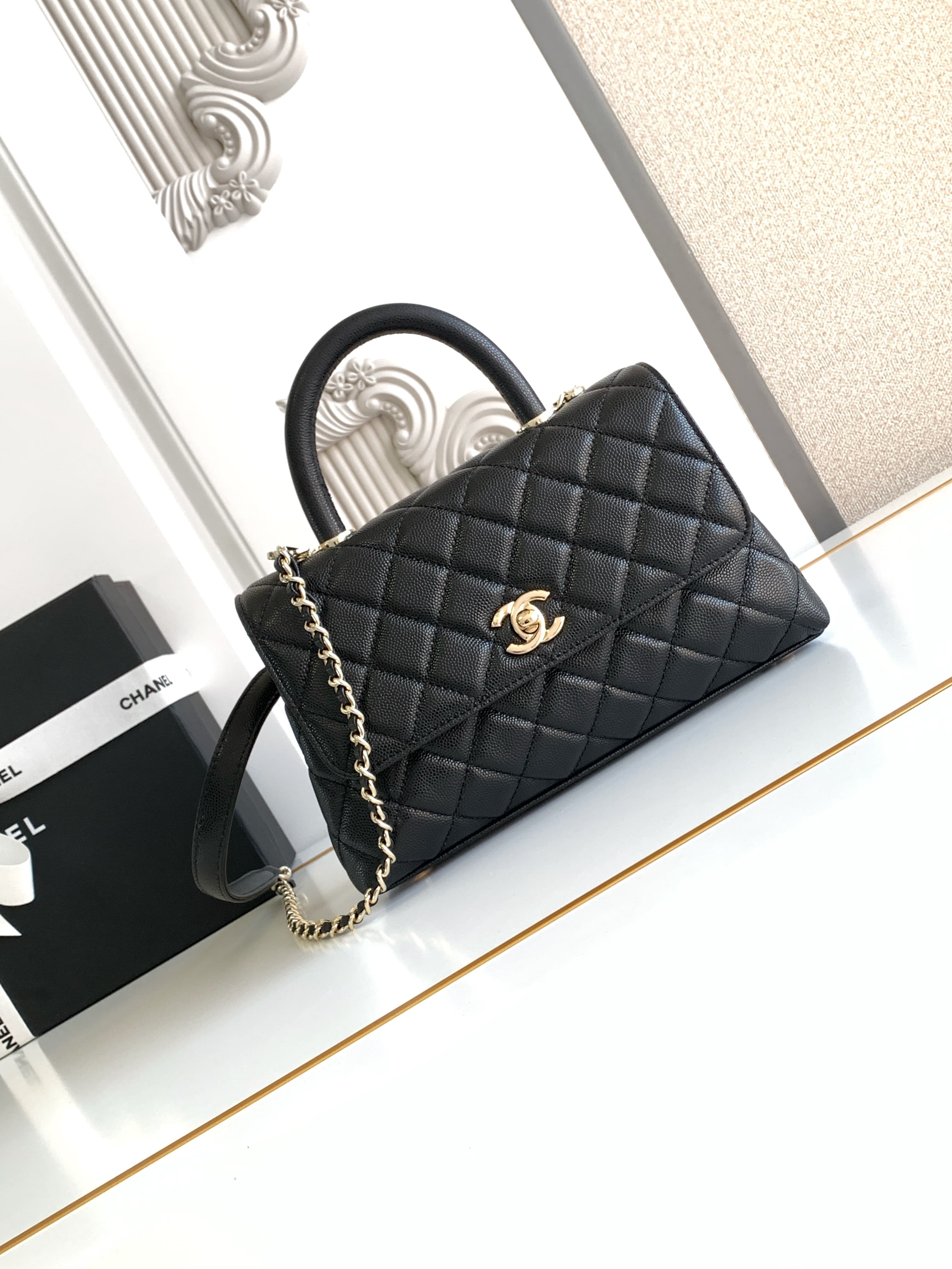 Chanel Coco Handle AS2215