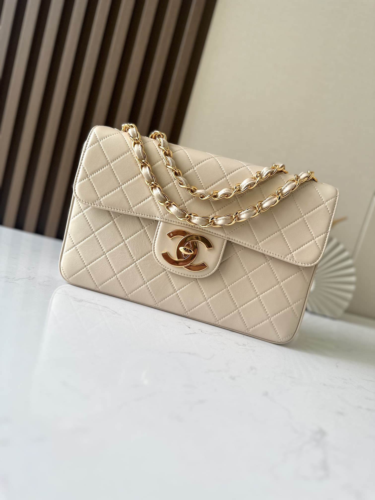 Chanel CF Classic Flap A2222