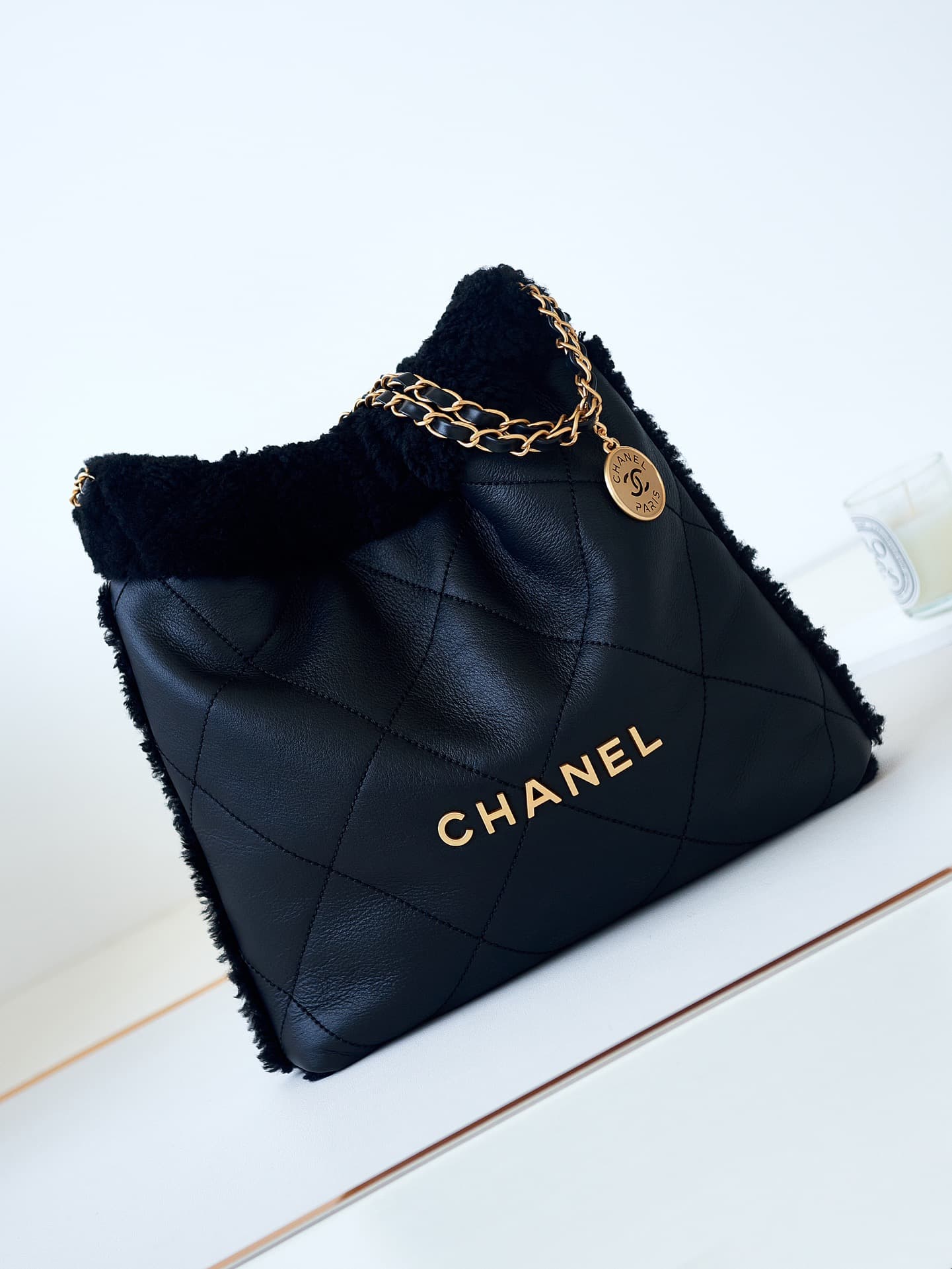 Chanel 22 Bag AS3260