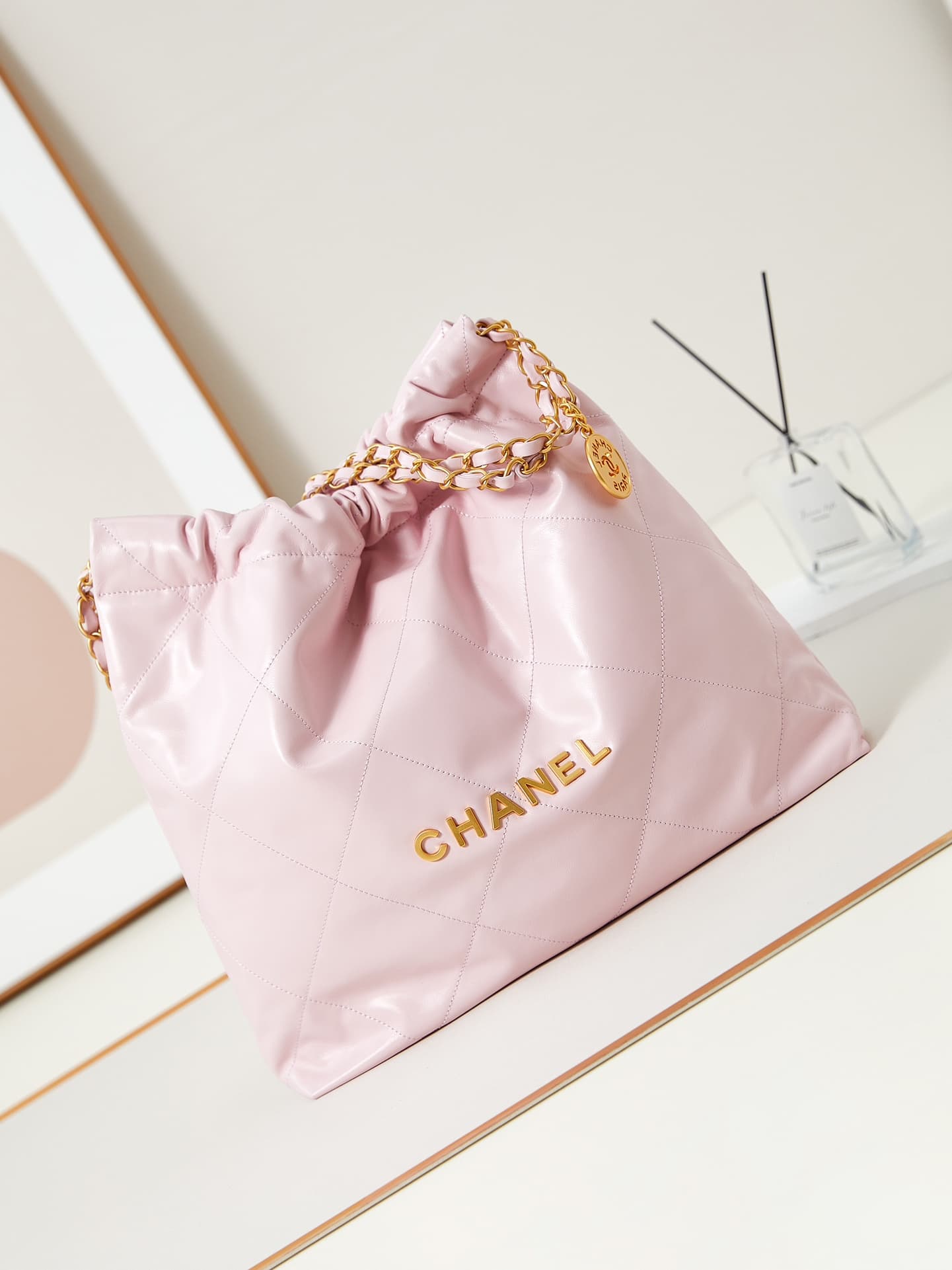 Chanel 22 Bag AS3261