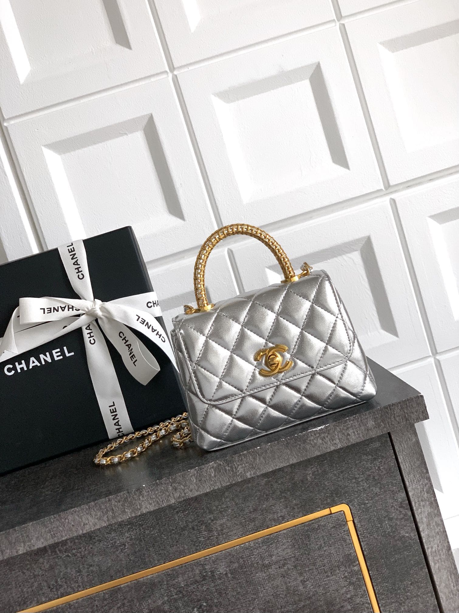 Chanel Coco Handle 2214