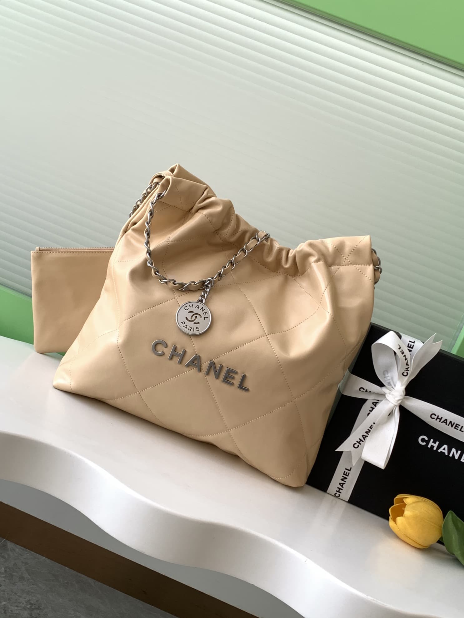 Chanel 22 Bag AS3260