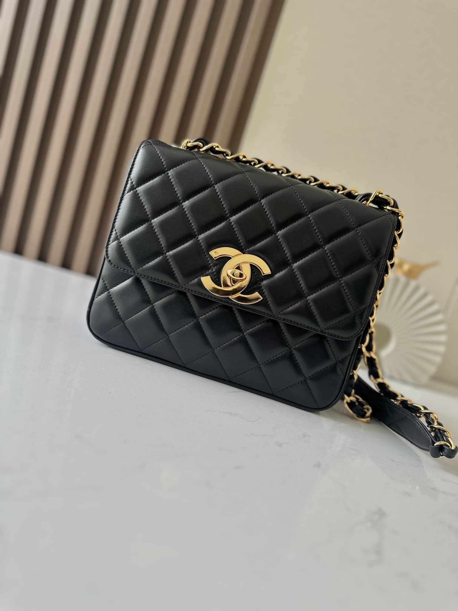 Chanel CF Classic Flap A2218