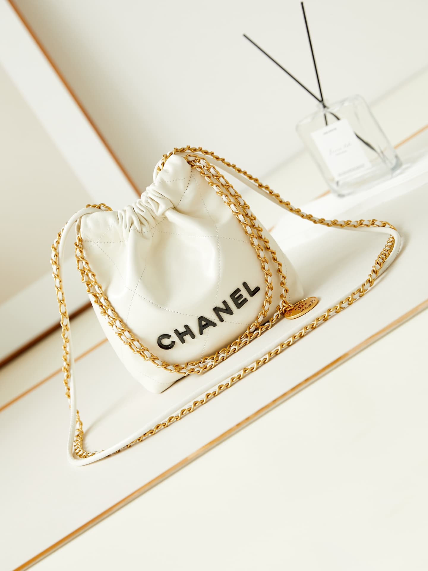 Chanel 22 Bag AS3980